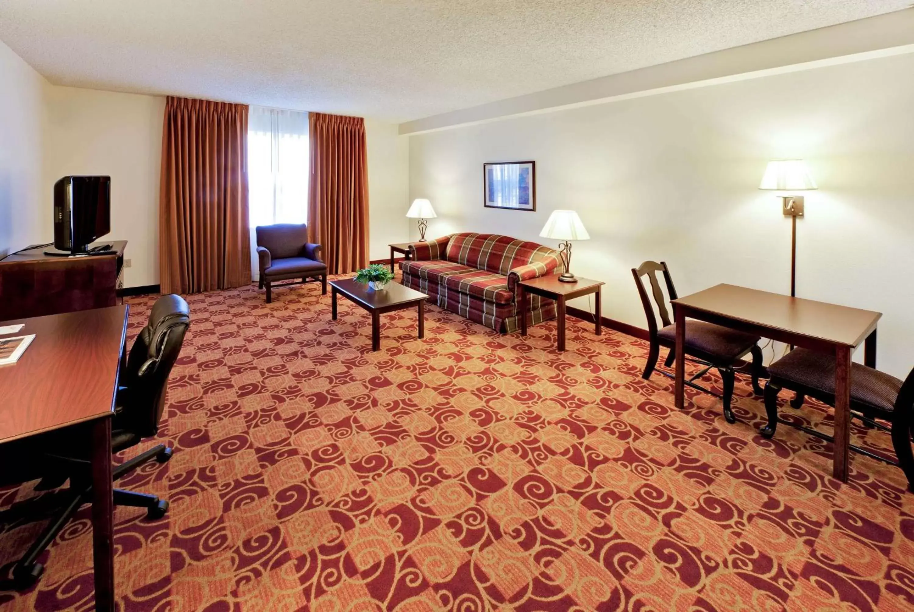 Photo of the whole room in Hawthorn Suites by Wyndham Louisville East