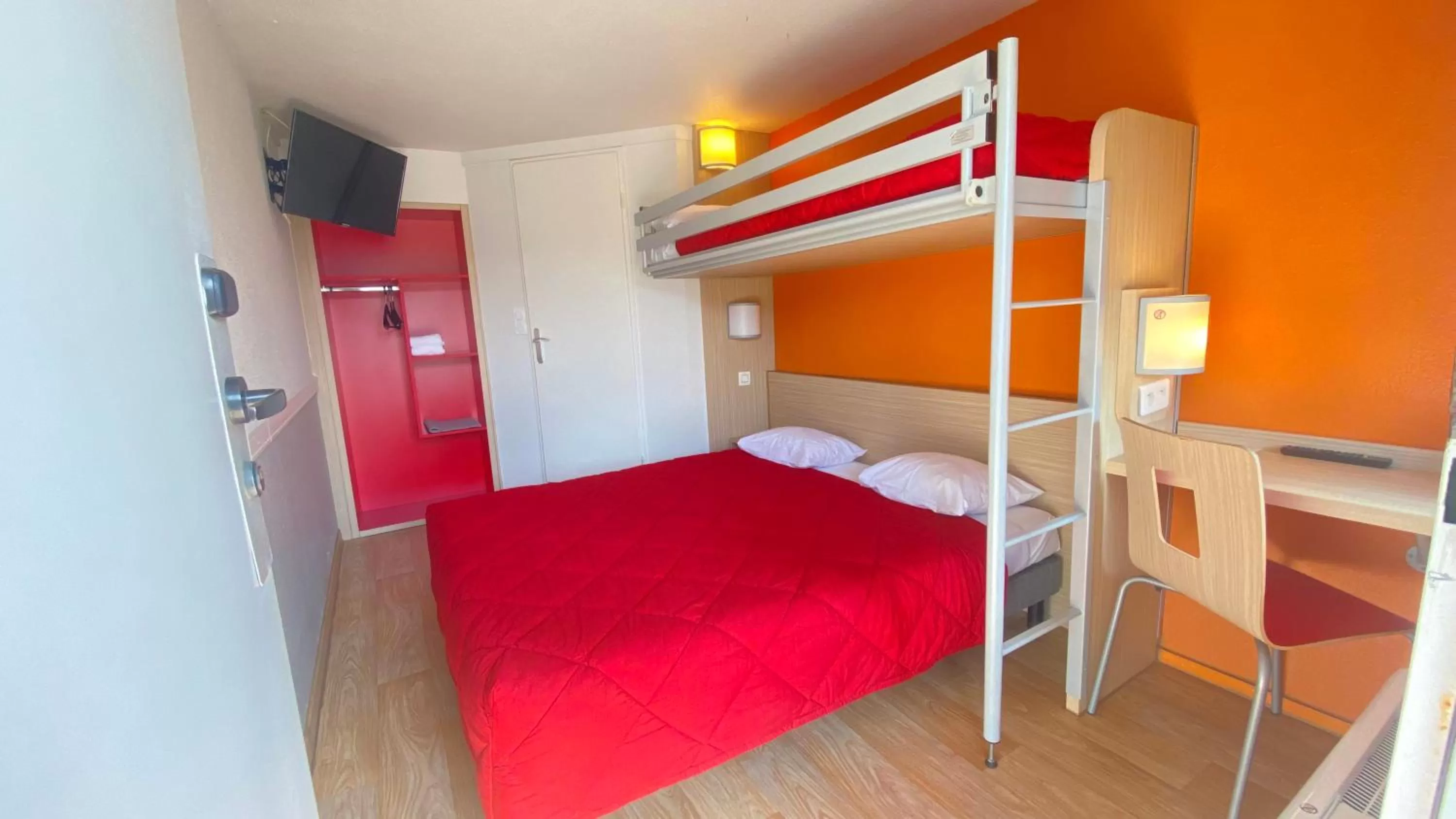 Bedroom, Bed in Premiere Classe Quimper