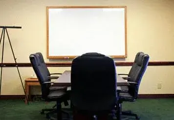 Meeting/conference room, Business Area/Conference Room in Baymont by Wyndham Kalamazoo East