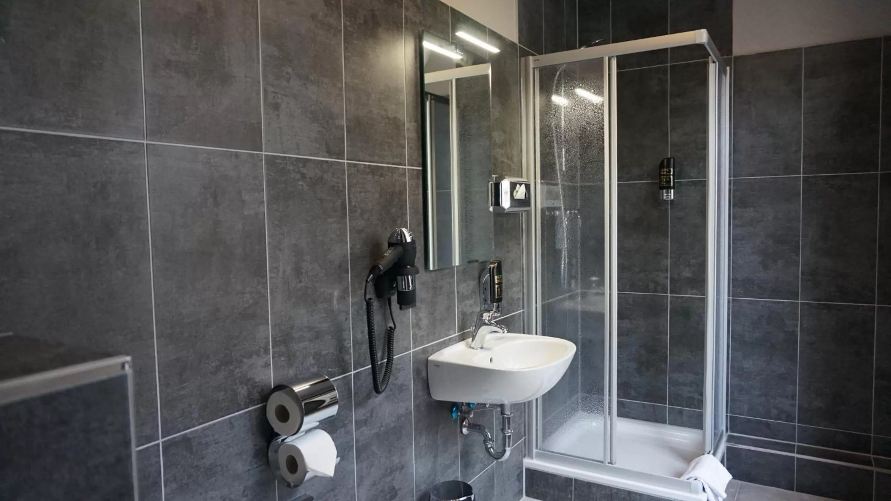 Bathroom in Urban Home Self Check-In Hotel