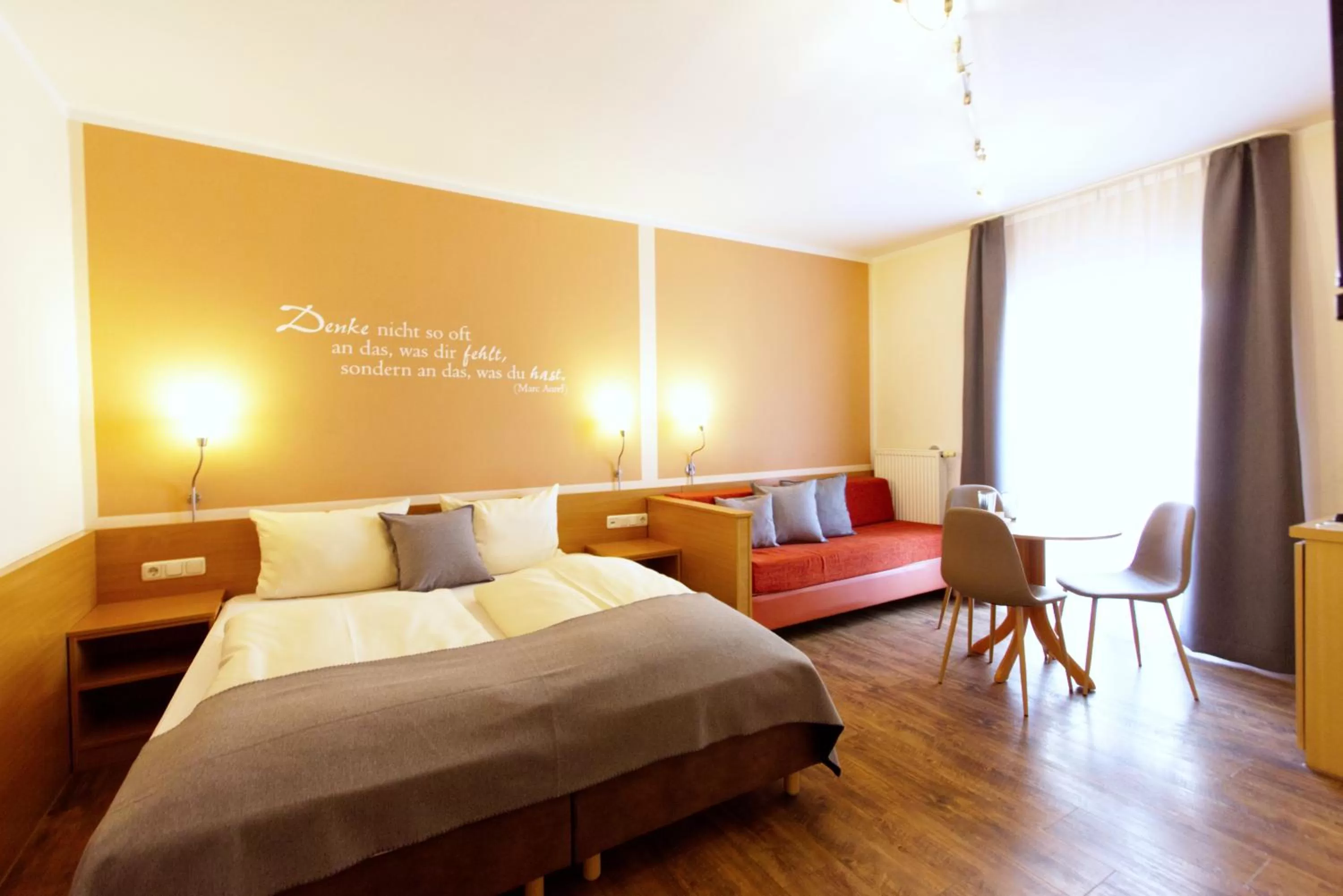 Bed in Gästehaus Zehmerhof bei Erding