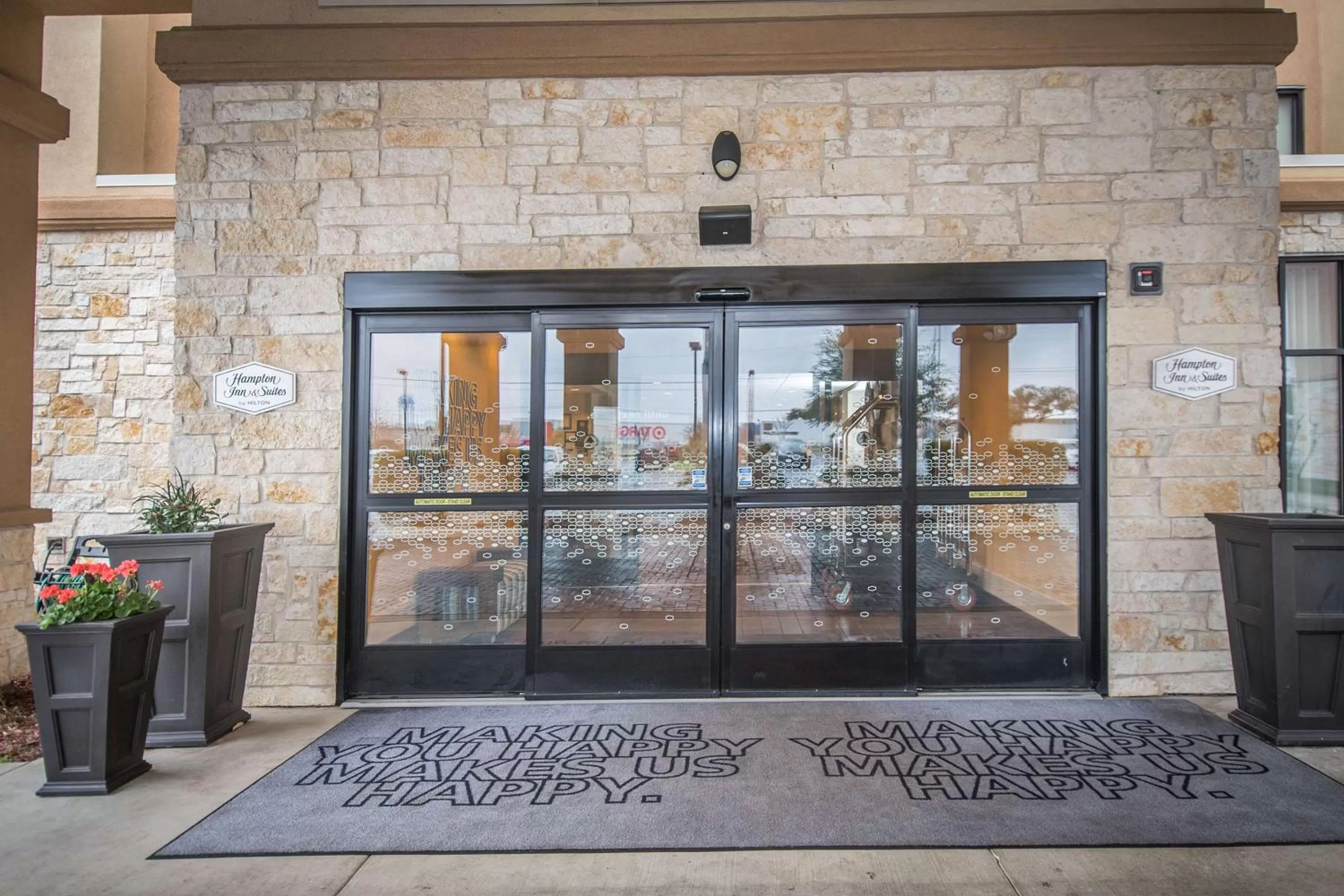 Property building in Hampton Inn & Suites Selma-San Antonio/Randolph AFB