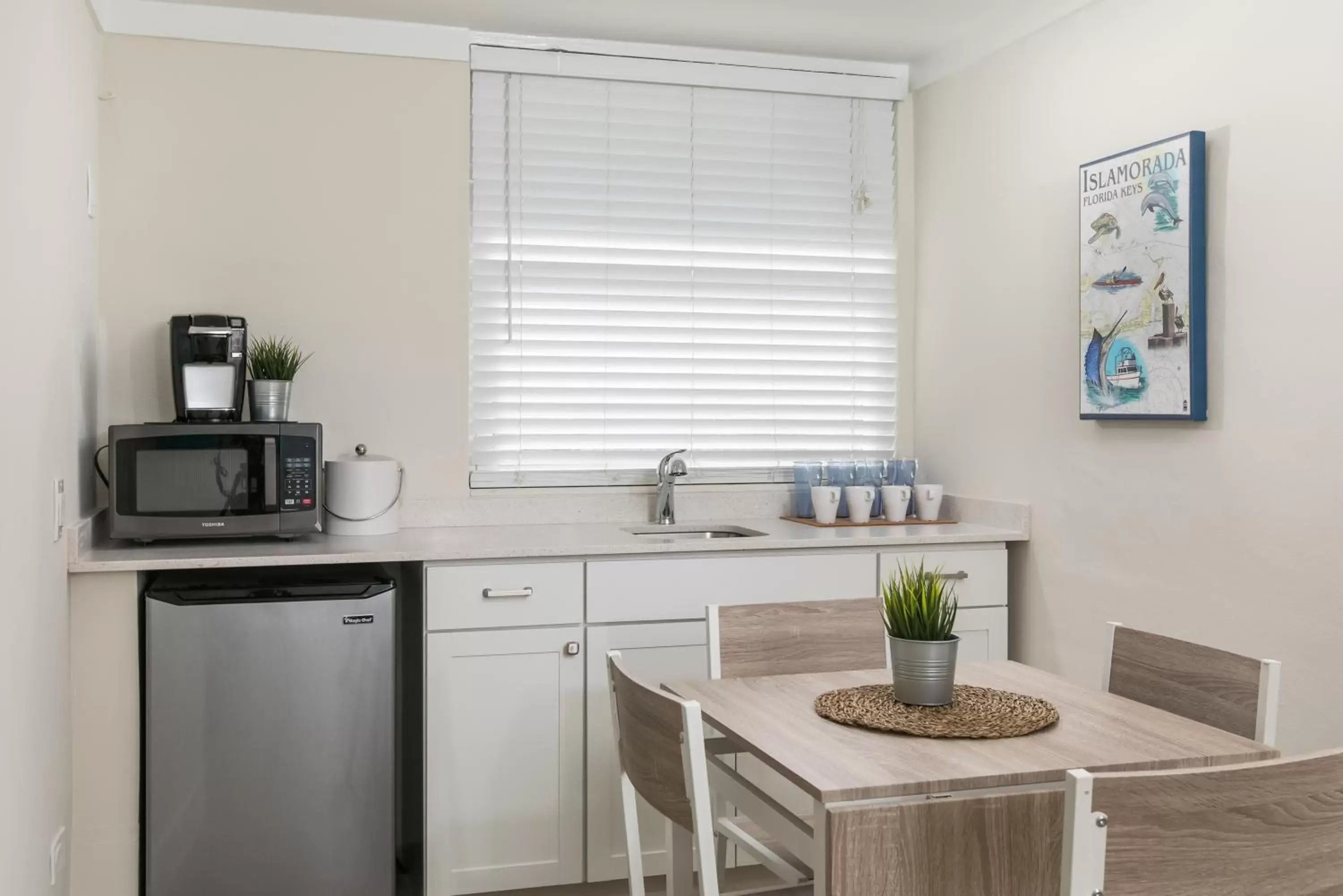 Kitchen or kitchenette, Kitchen/Kitchenette in La Jolla Resort