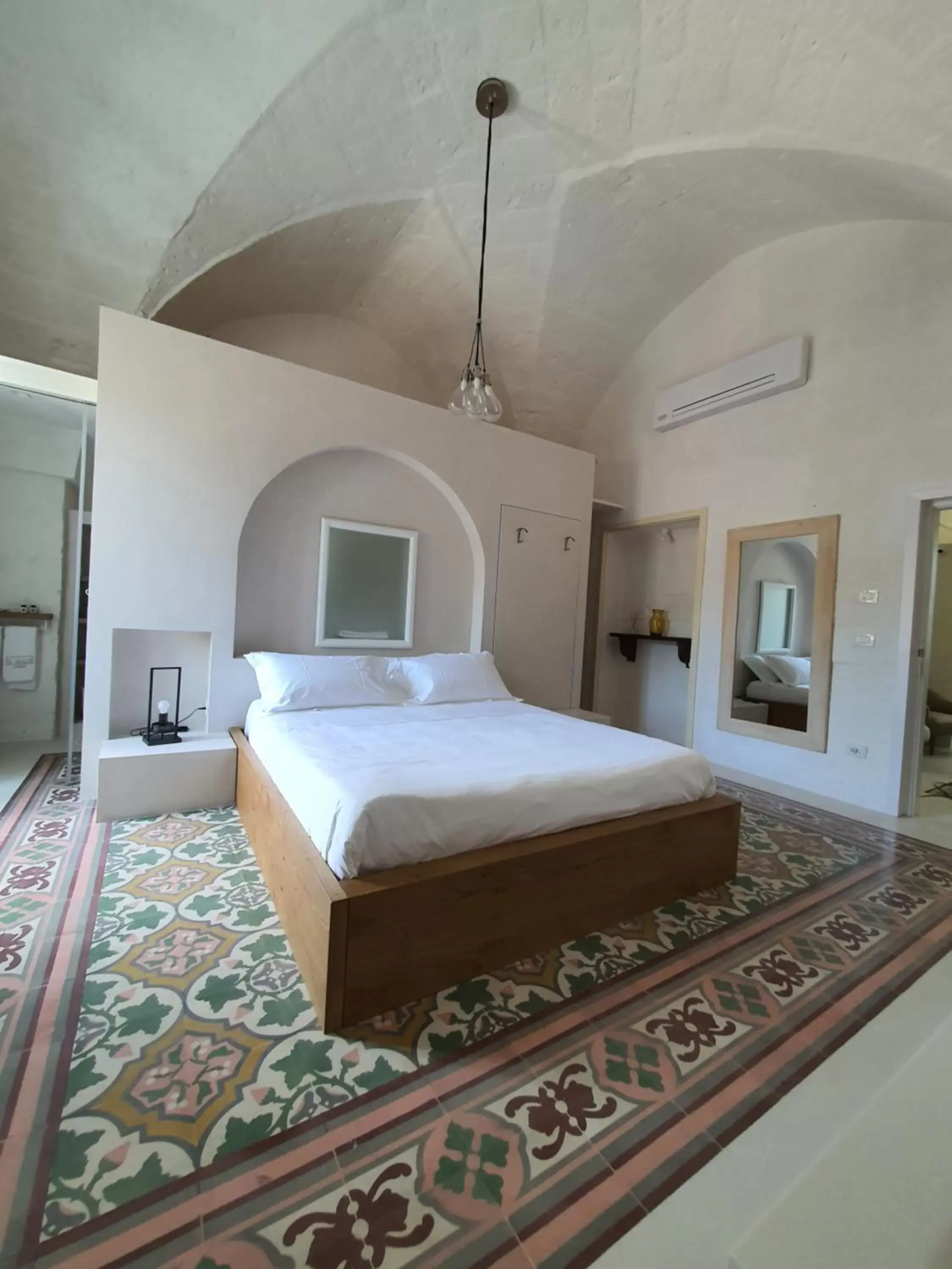 Photo of the whole room, Bed in AL PALAZZO La Dimora by Apulia Hospitality