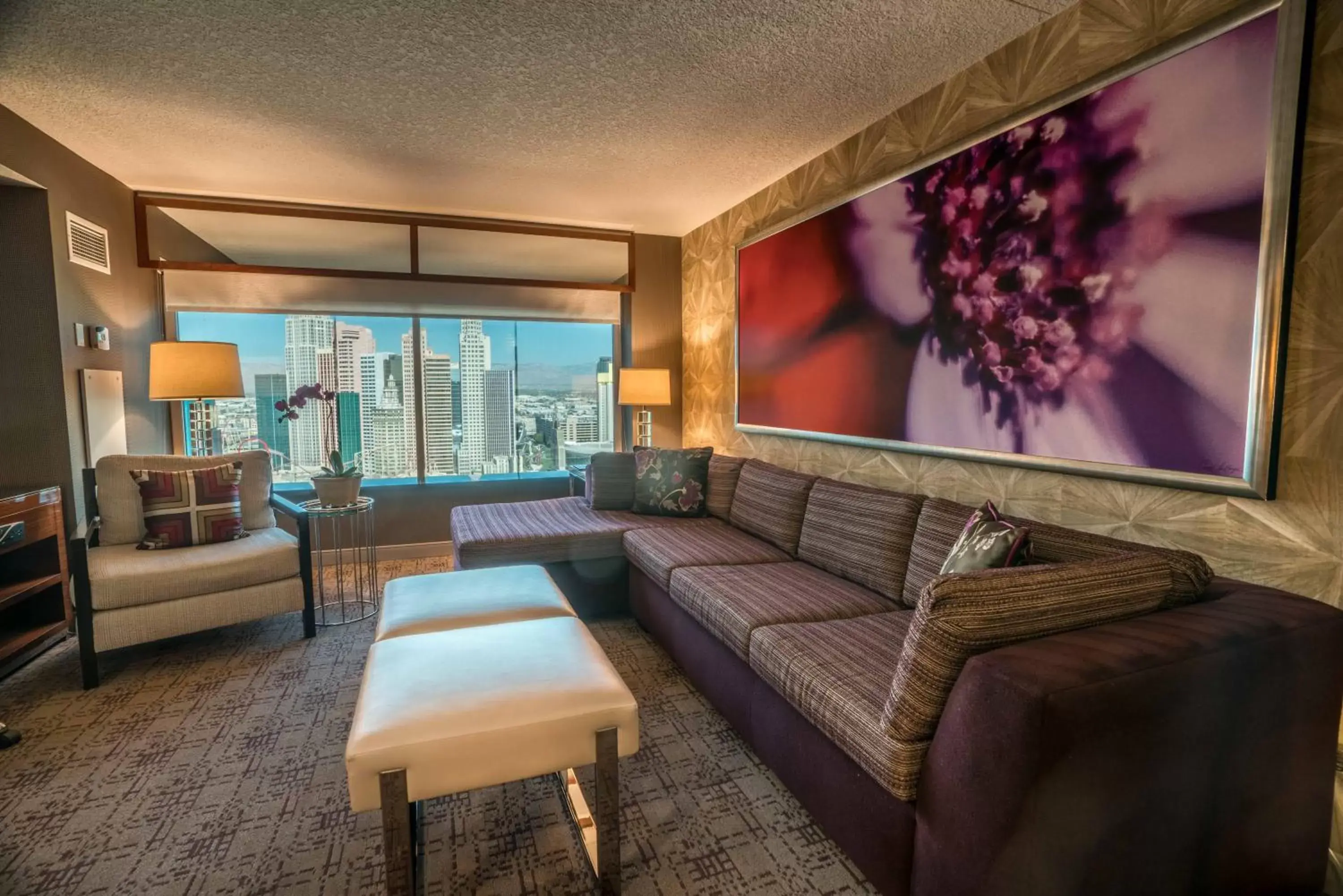 Bedroom, Seating Area in MGM Grand