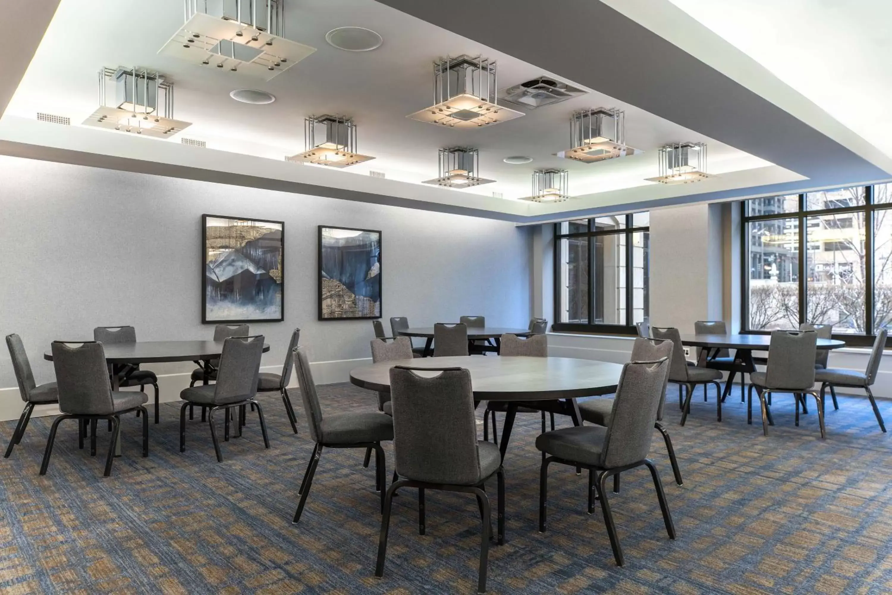Meeting/conference room, Restaurant/Places to Eat in The Westin Chicago River North