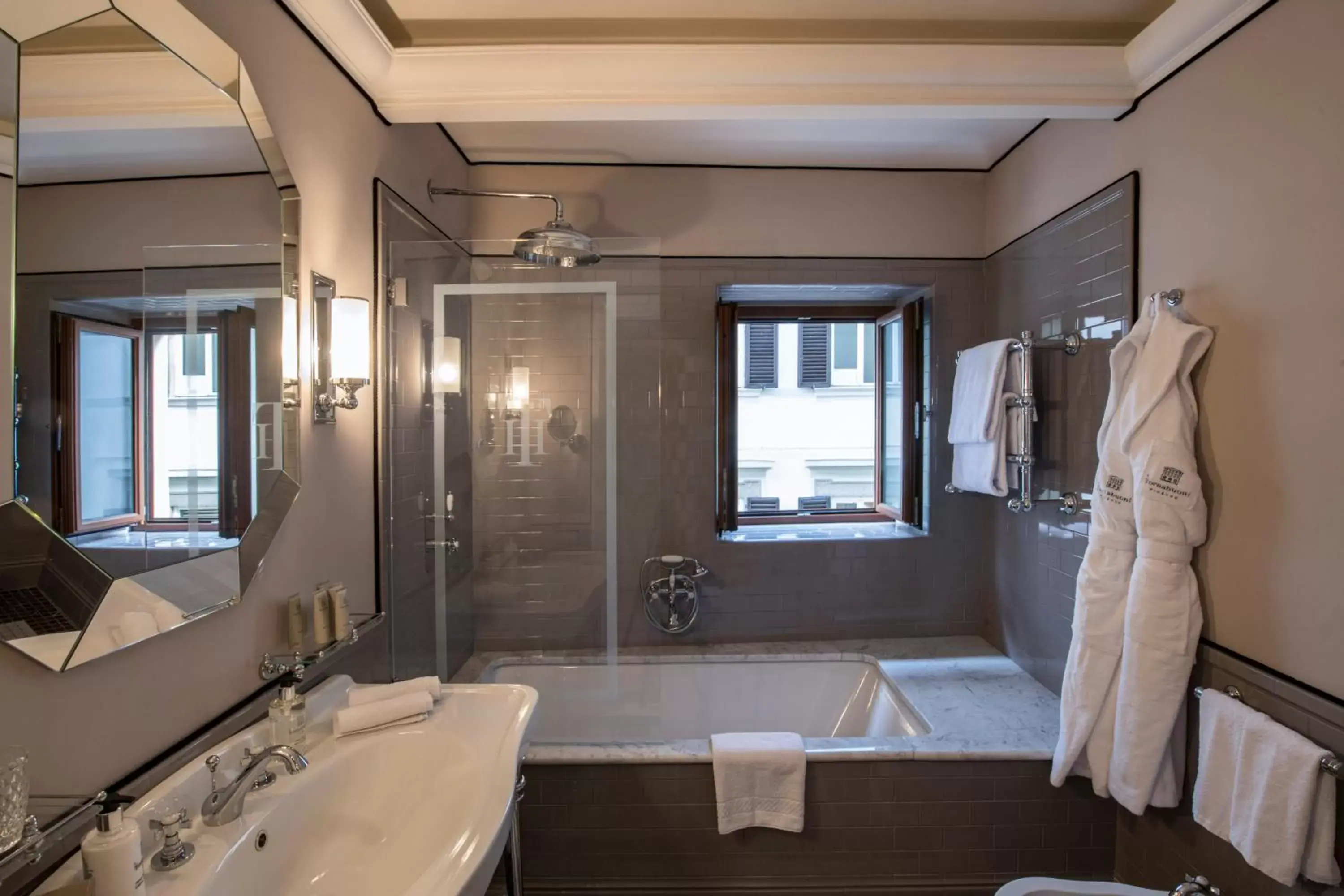 Bath, Bathroom in IL Tornabuoni The Unbound Collection by Hyatt