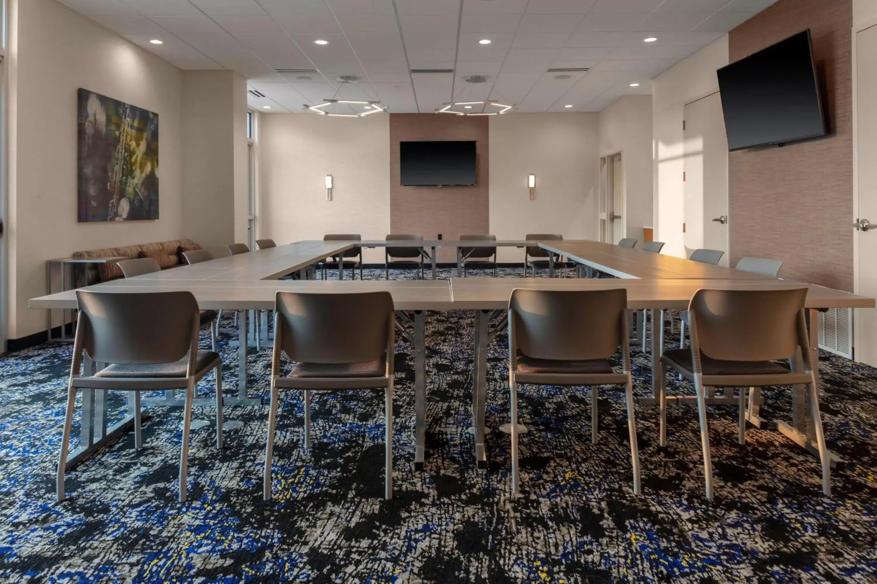 Meeting/conference room in SpringHill Suites Kansas City Airport