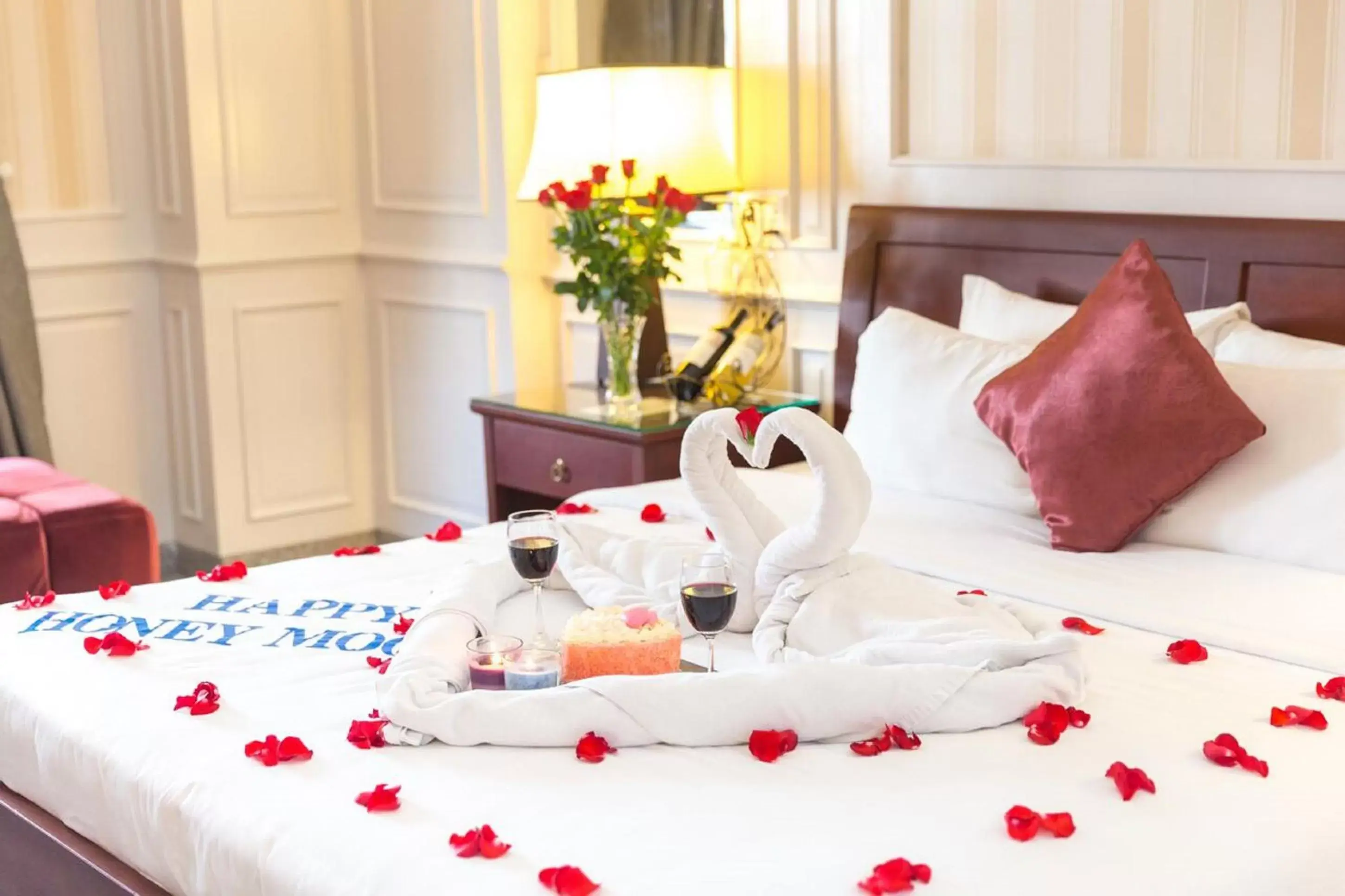 Restaurant/places to eat, Bed in Ben Thanh Boutique Hotel Restaurant/places to eat, Bed in Ben Thanh Boutique Hotel