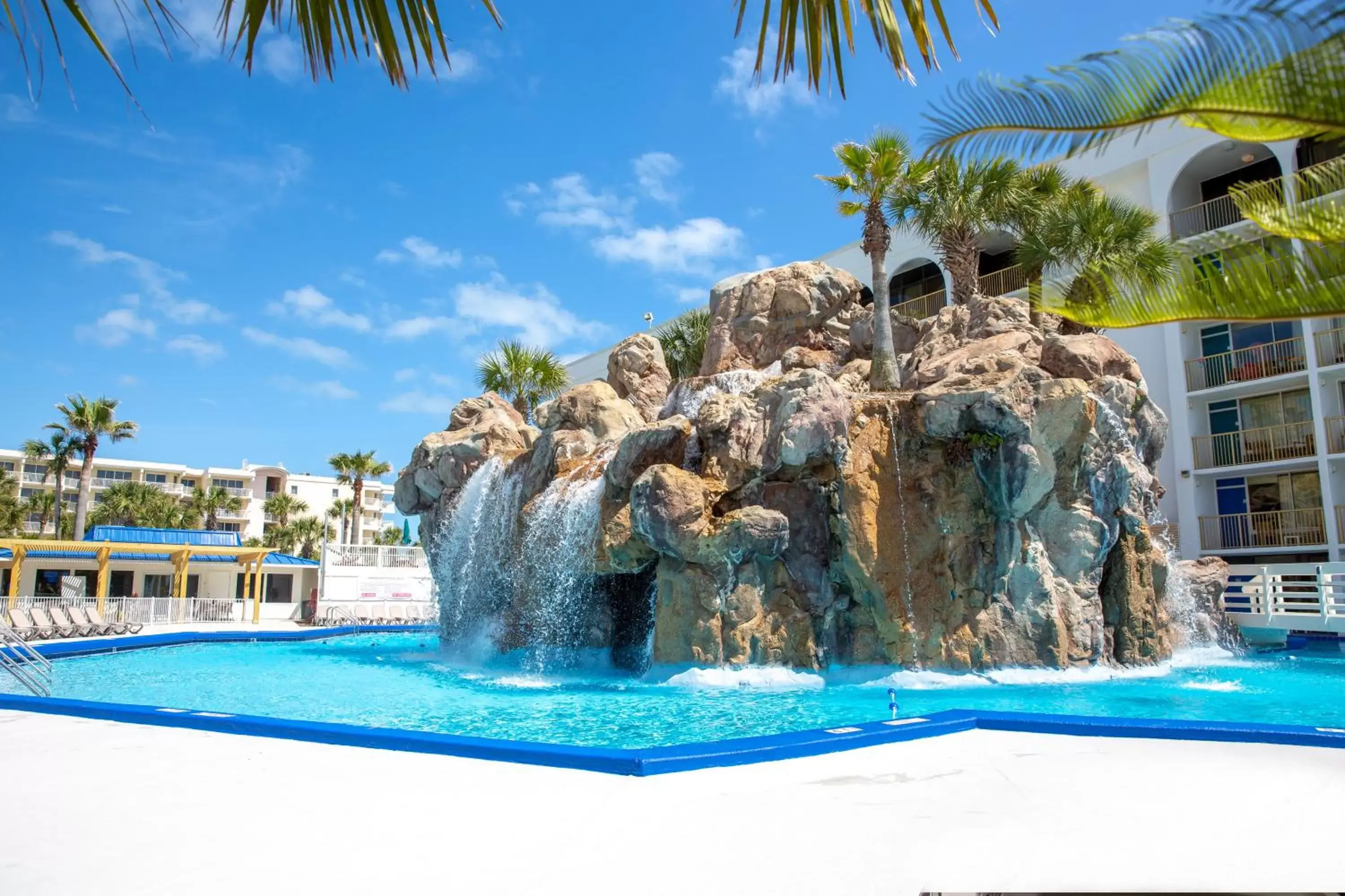 Swimming pool in The Island Resort at Fort Walton Beach Swimming pool in The Island Resort at Fort Walton Beach