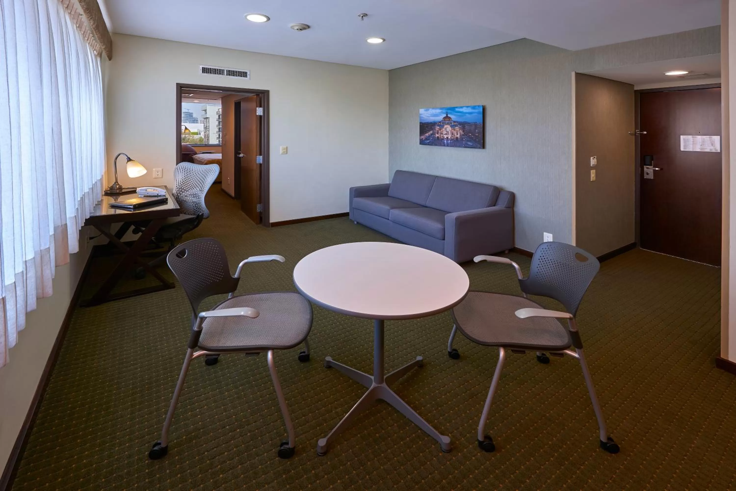 Living room in Wyndham Garden Mexico City - Polanco