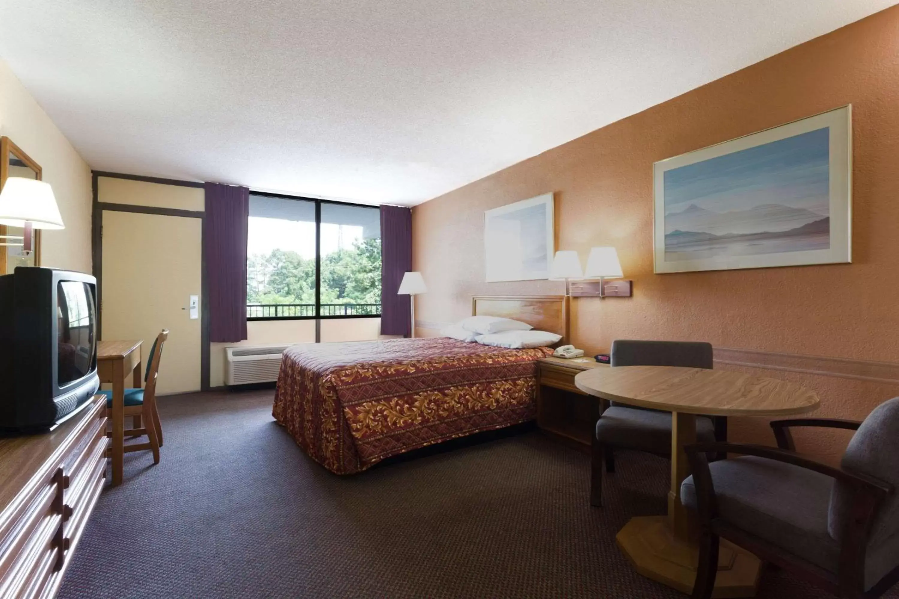 Photo of the whole room in Days Inn by Wyndham Raleigh South