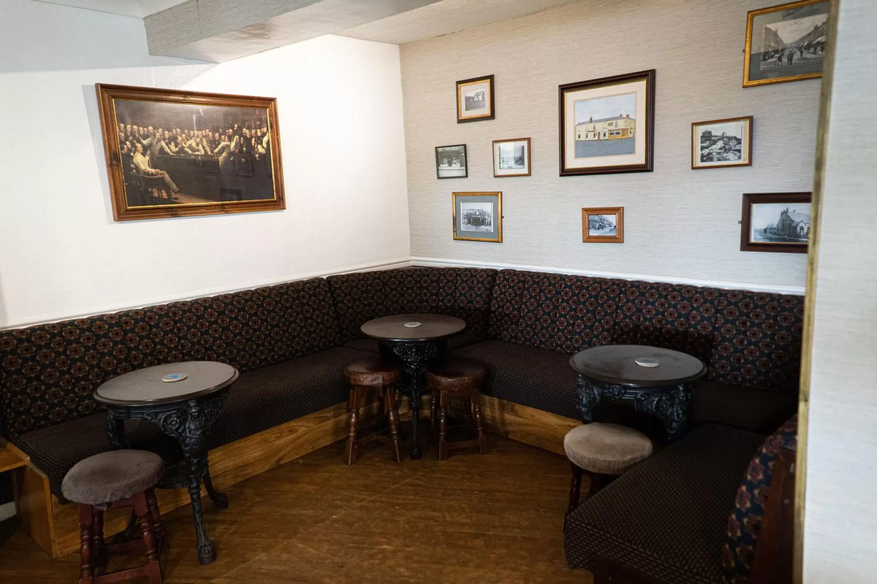 Lounge/Bar in Masons Arms Amble