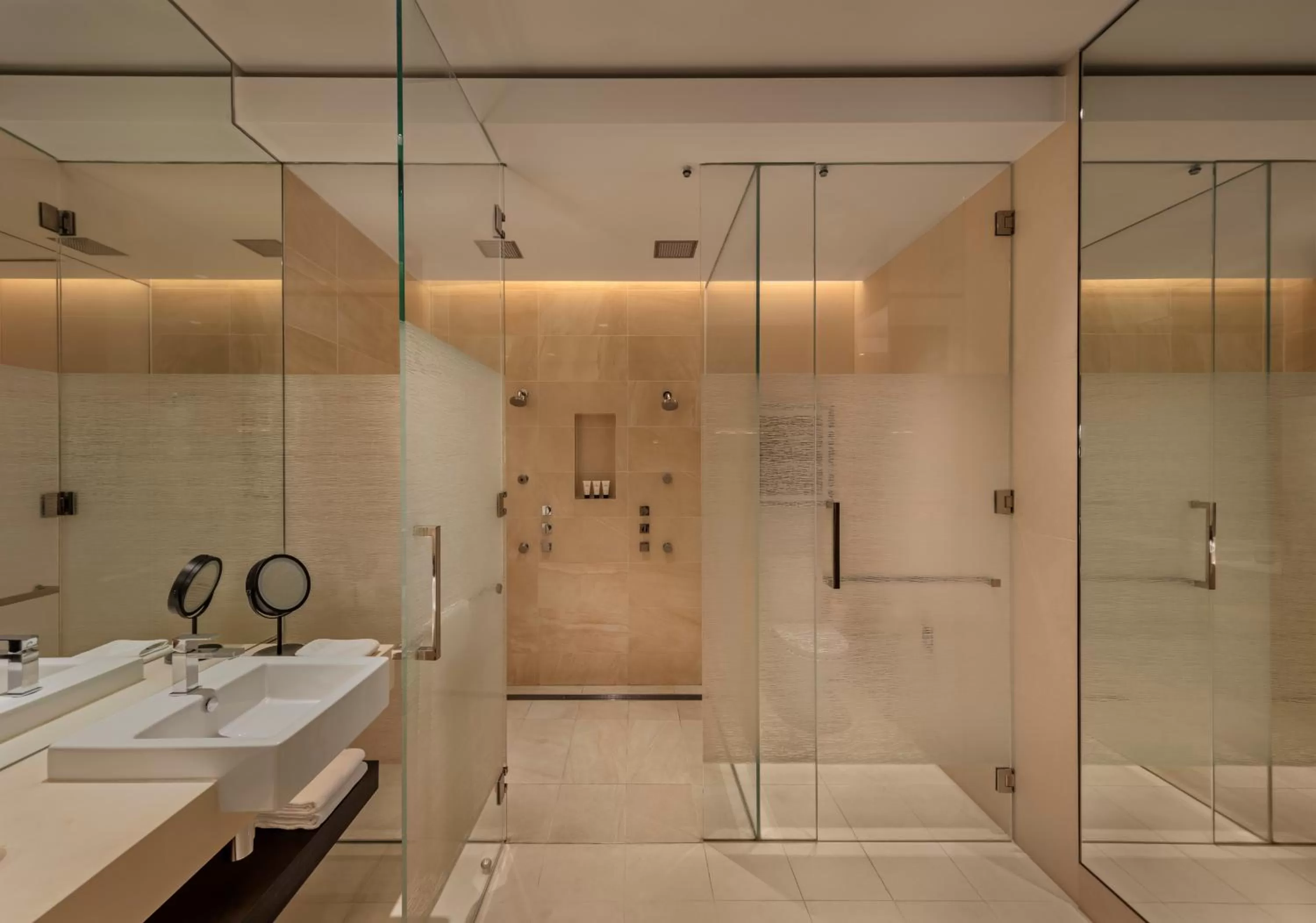 The Darling at The Star