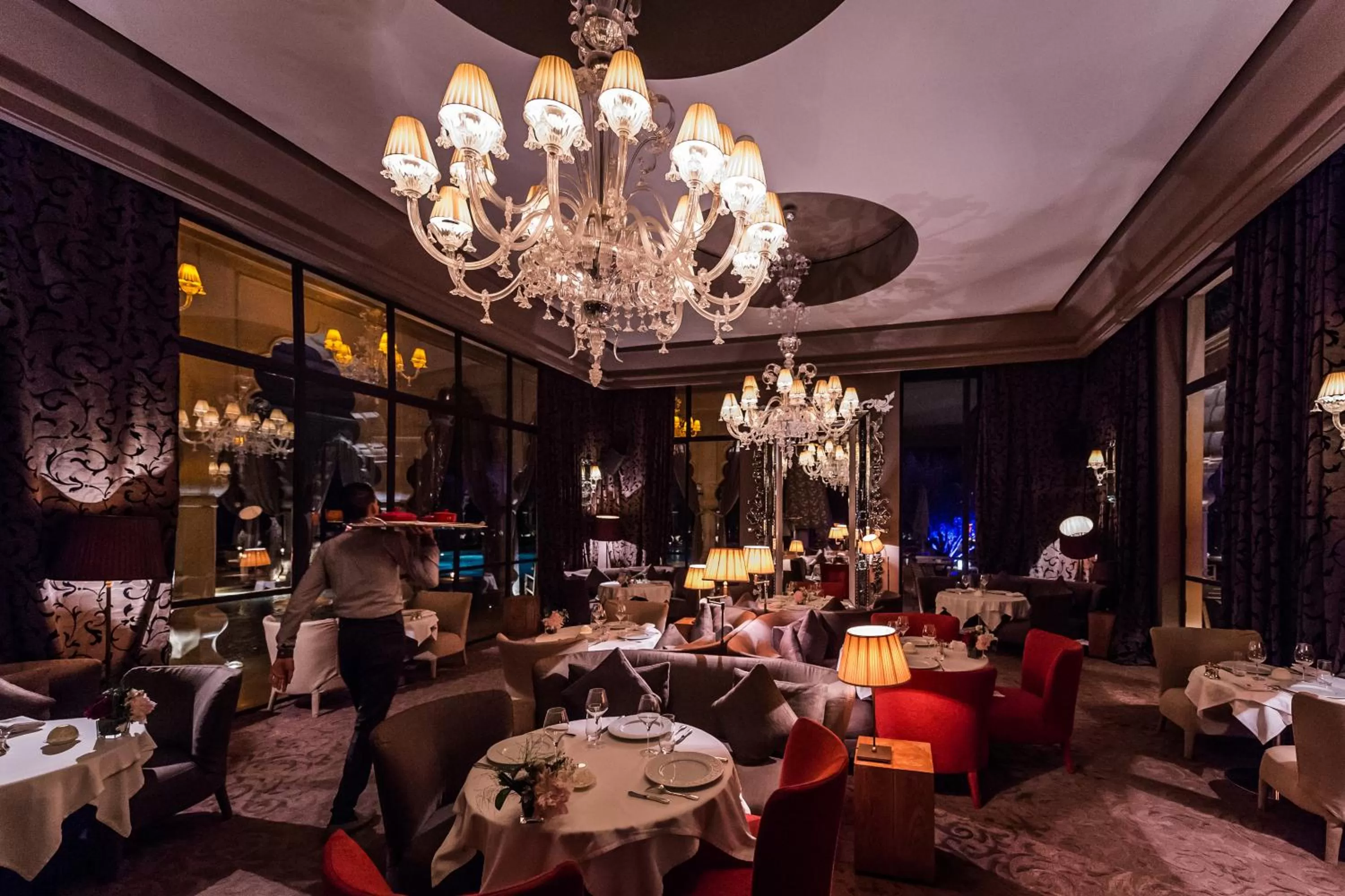 Restaurant/places to eat in Palais Namaskar