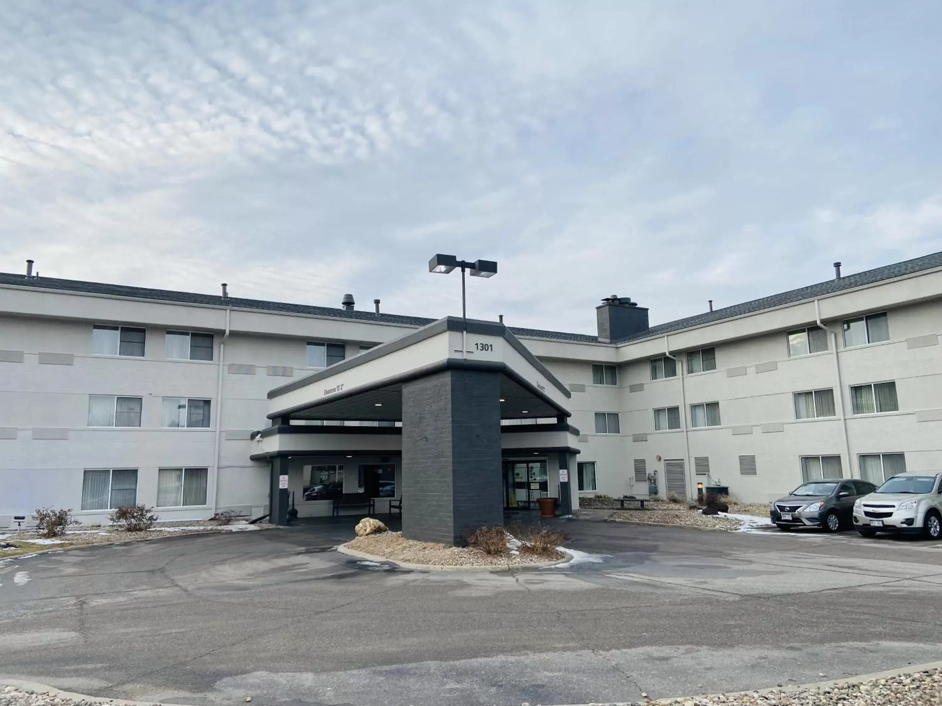 Property Building in Country Inn & Suites by Radisson, Lincoln Airport, NE