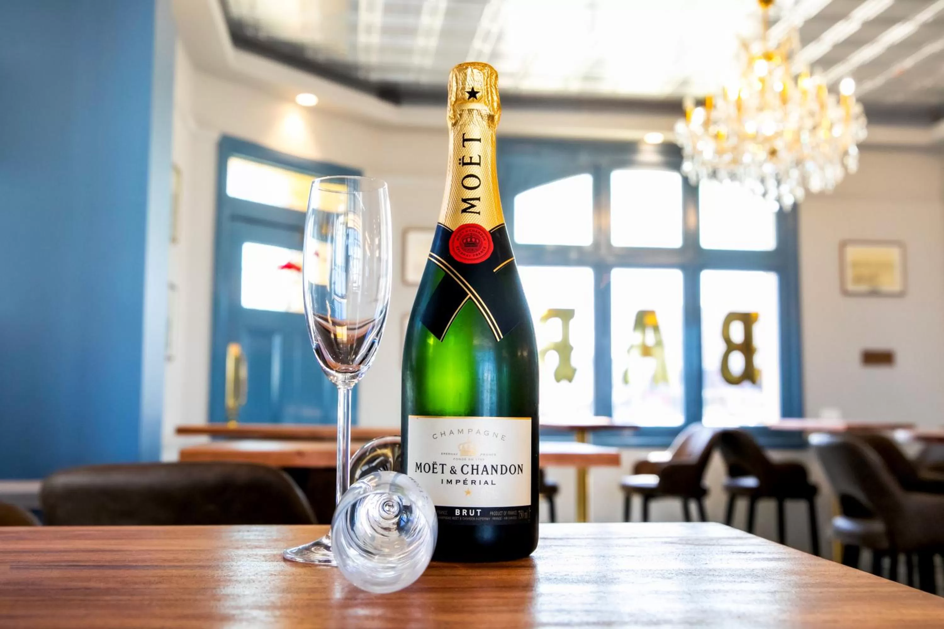 Restaurant/places to eat in Hotel Australasia