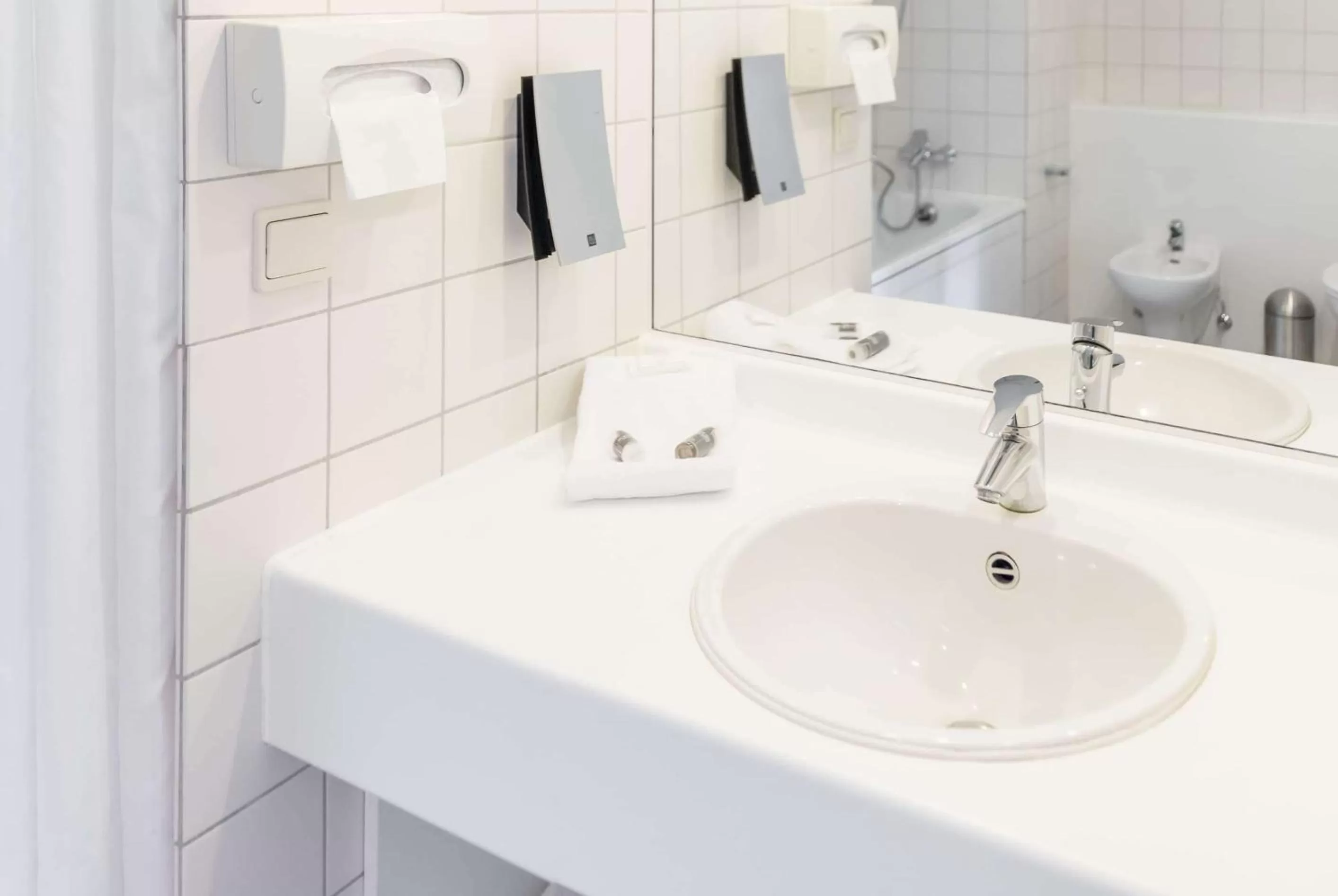 Photo of the whole room in Ramada by Wyndham Flensburg City