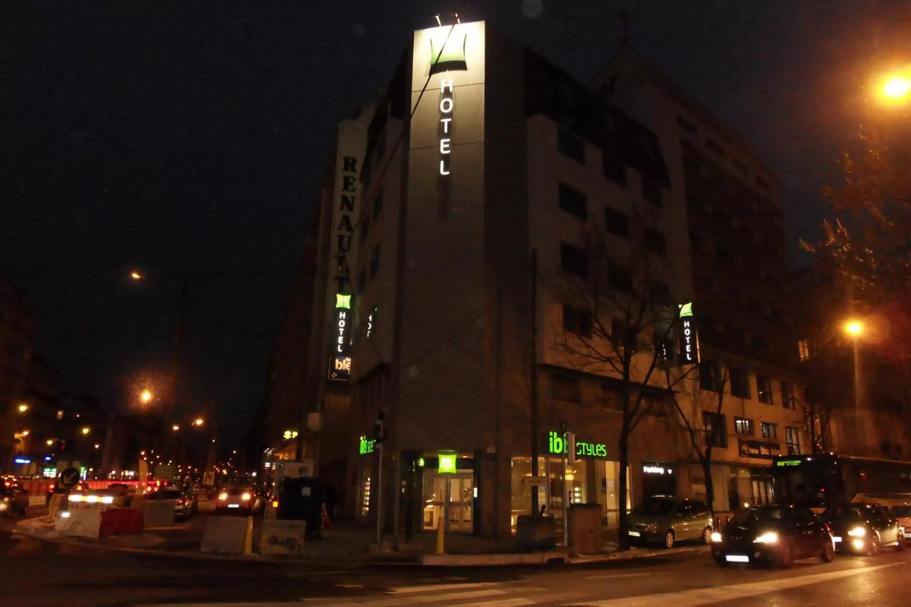 Facade/entrance, Property Building in ibis Styles Grenoble Centre Gare