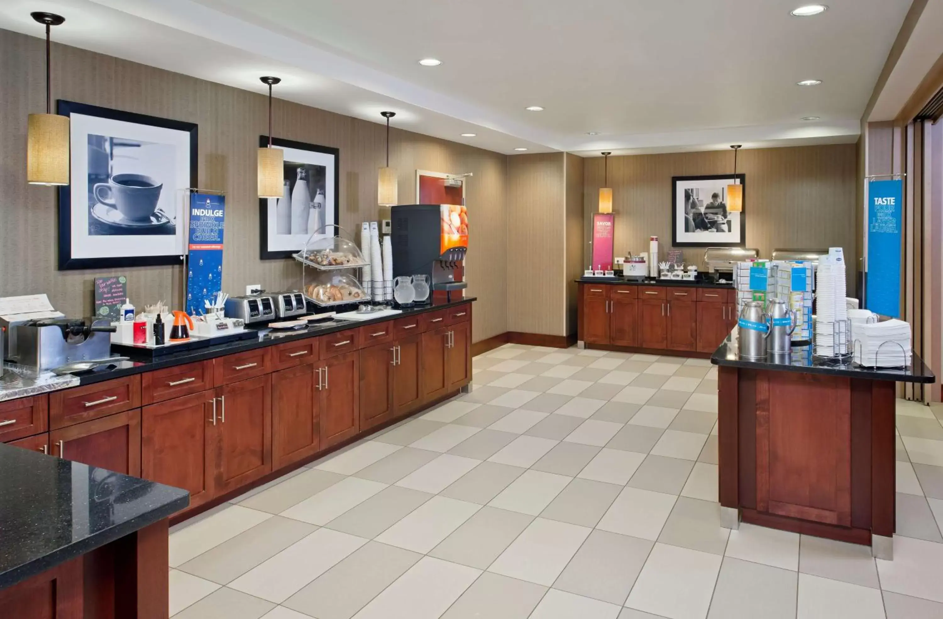 Breakfast, Restaurant/Places to Eat in Hampton Inn & Suites Ocean City