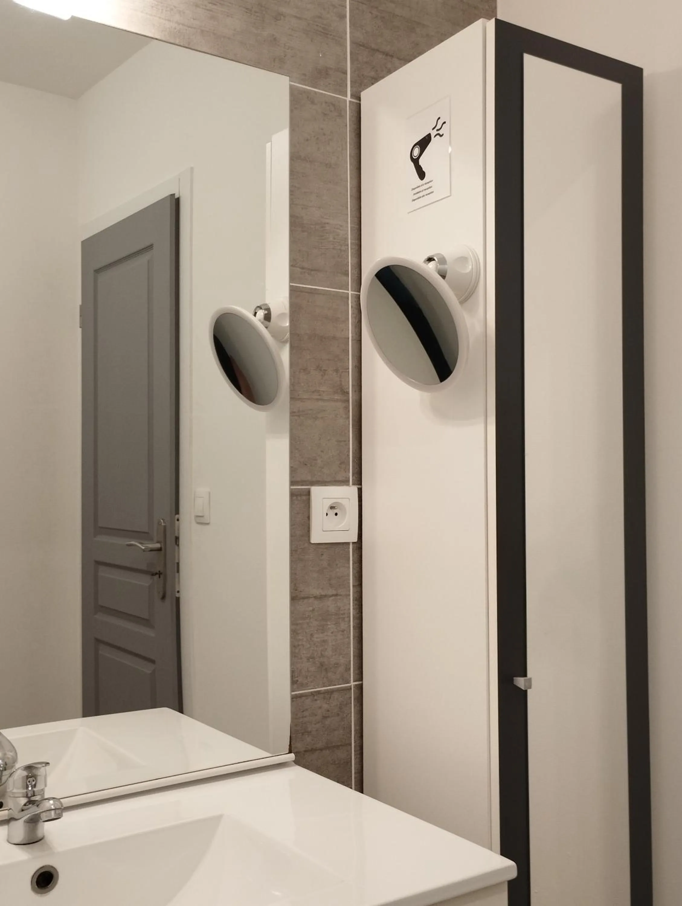 Bathroom in Hôtel Padolo