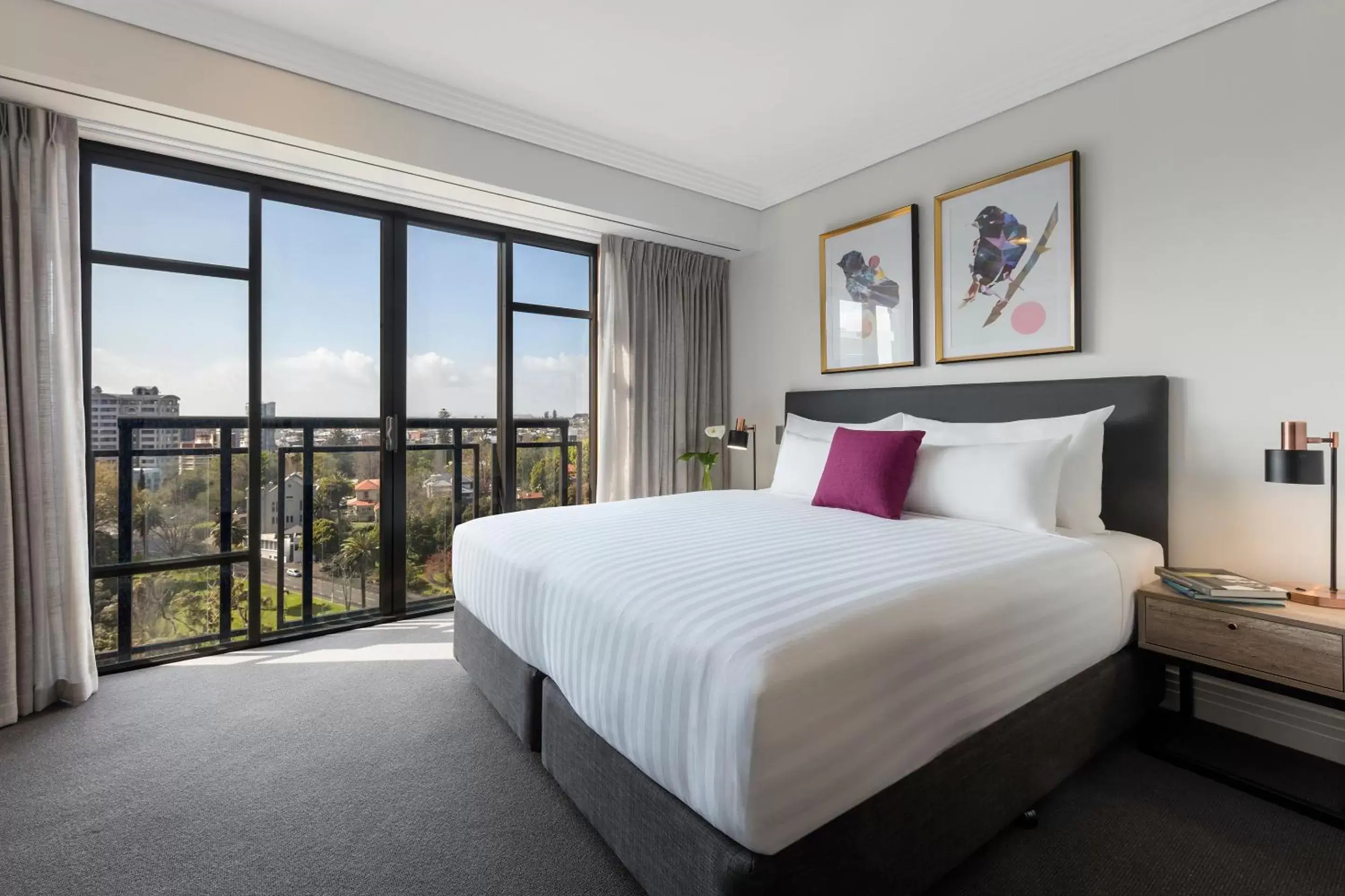 Bed in Avani Metropolis Auckland Residences