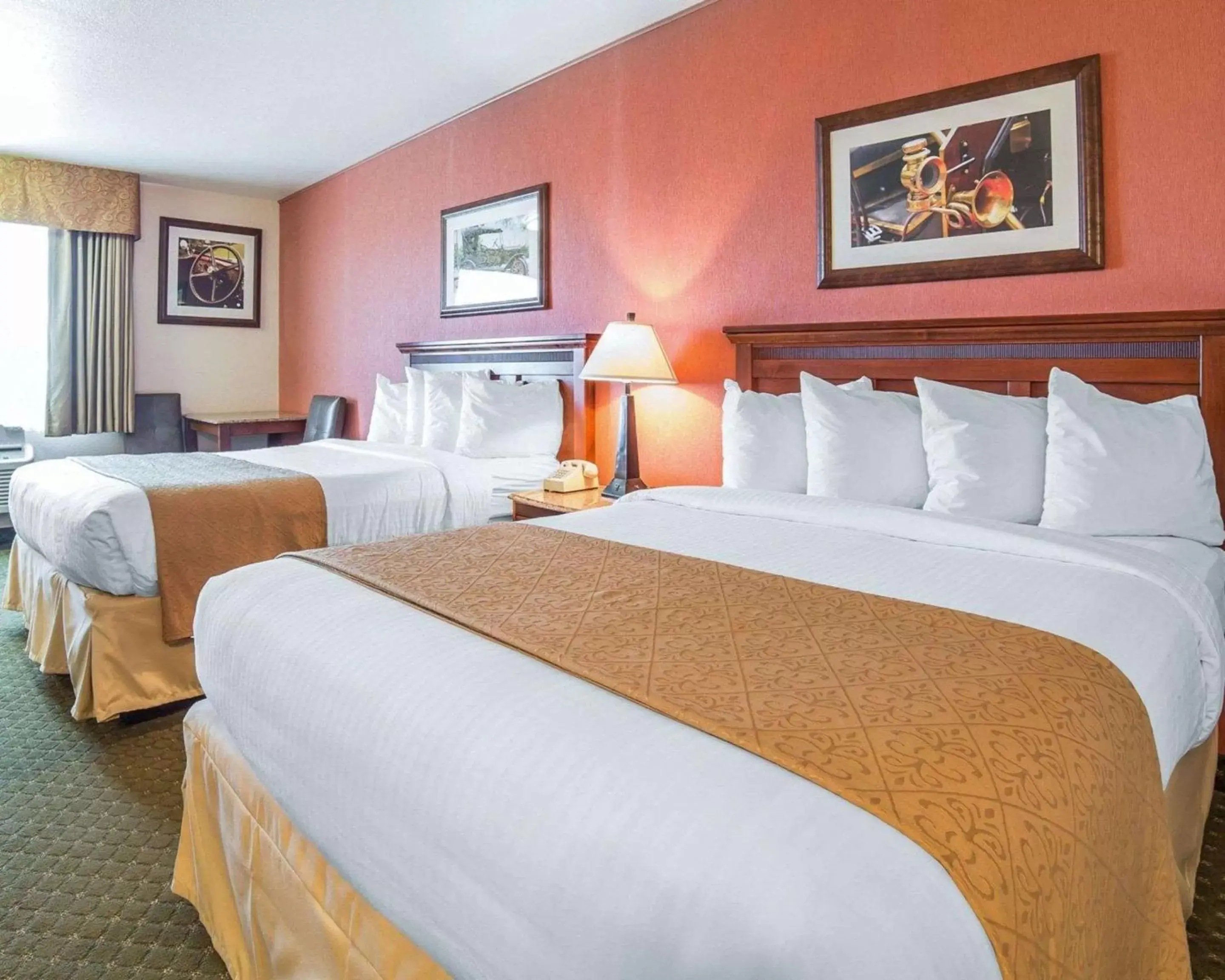 Photo of the whole room, Bed in Quality Inn Winnemucca - Model T Casino Photo of the whole room, Bed in Quality Inn Winnemucca - Model T Casino