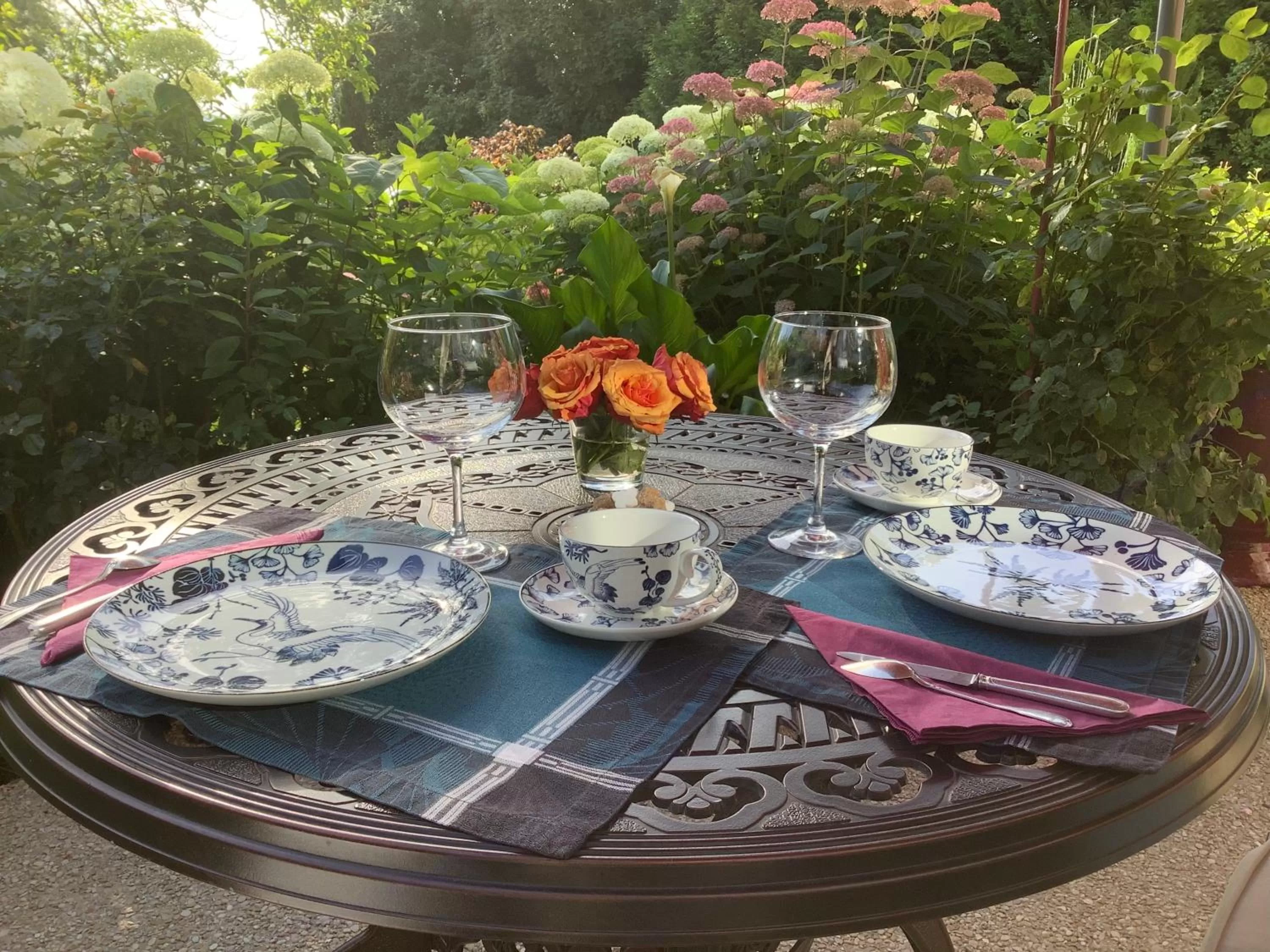Garden view in Toute Une Histoire près de Fontainebleau