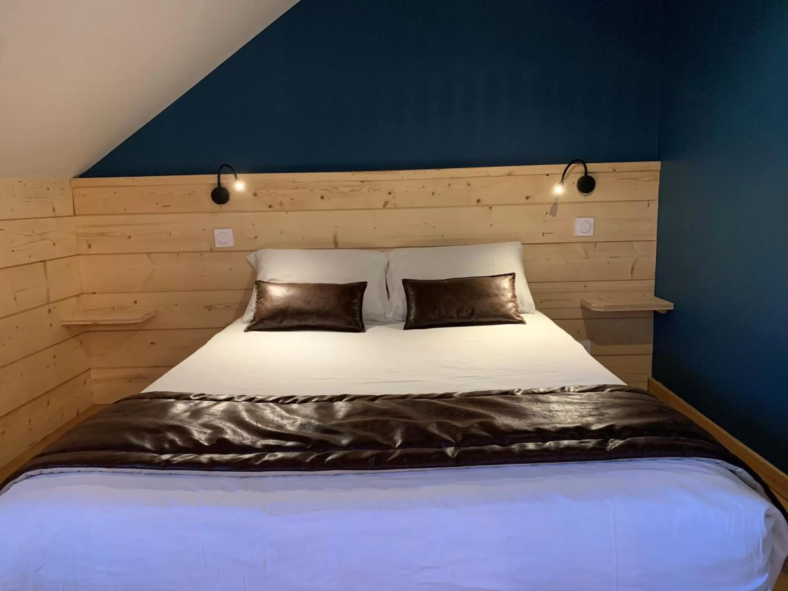 Bed in Appart-Hotel Les Palombieres