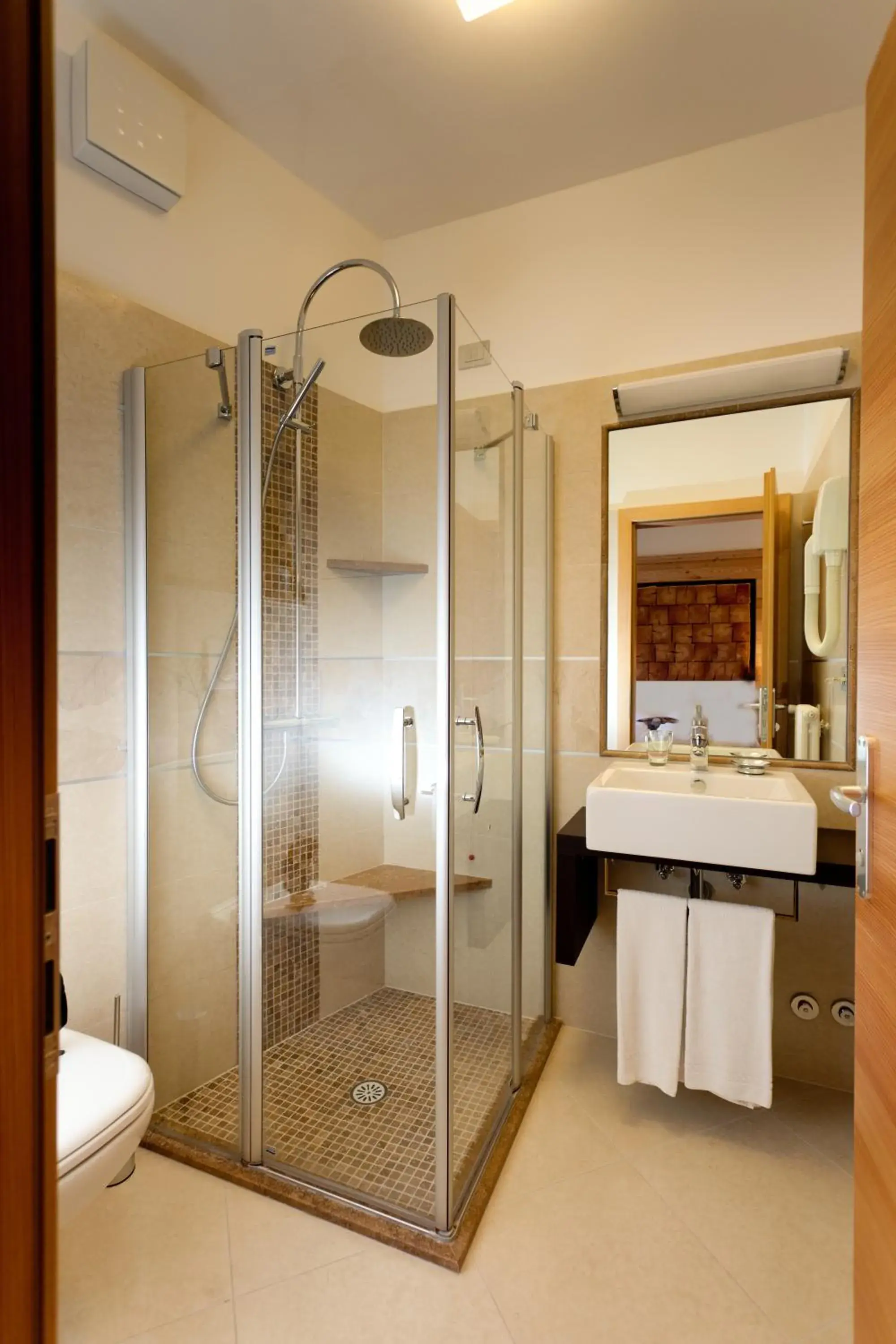 Shower, Bathroom in Albergo Tuenno