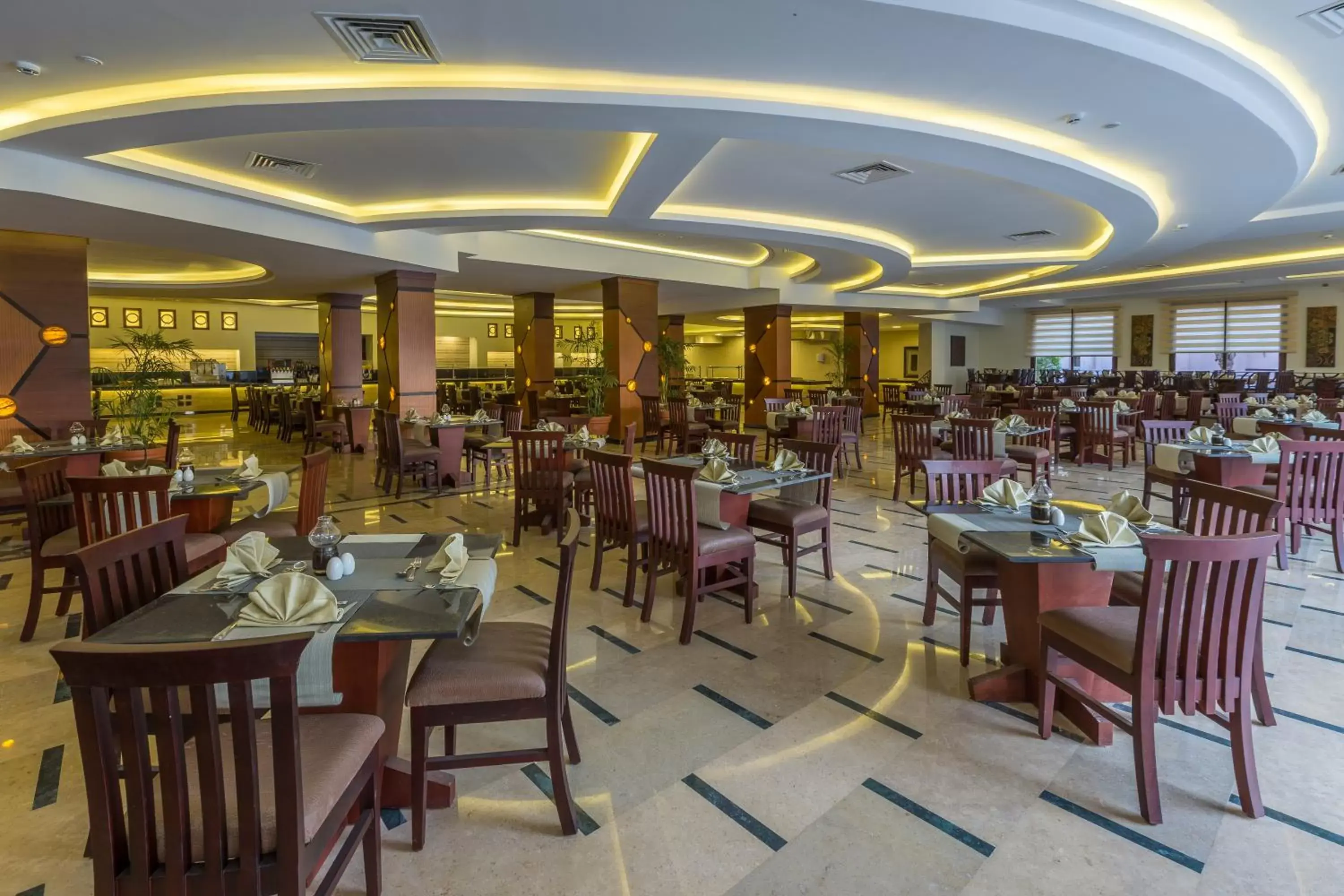 Restaurant/Places to Eat in Pickalbatros Aqua Park Resort - Hurghada