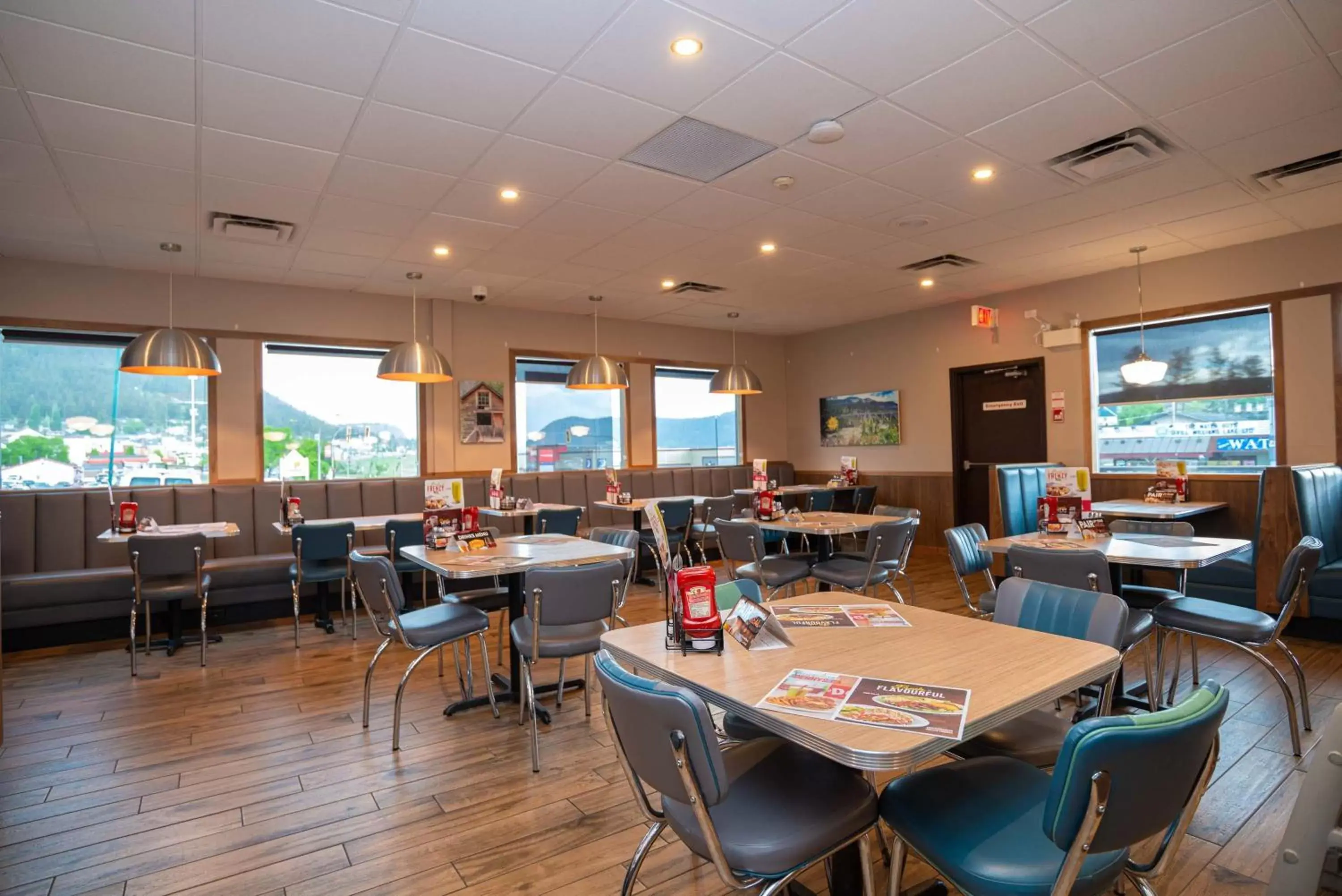 Restaurant/places to eat in Sandman Hotel & Suites Williams Lake Restaurant/places to eat in Sandman Hotel & Suites Williams Lake