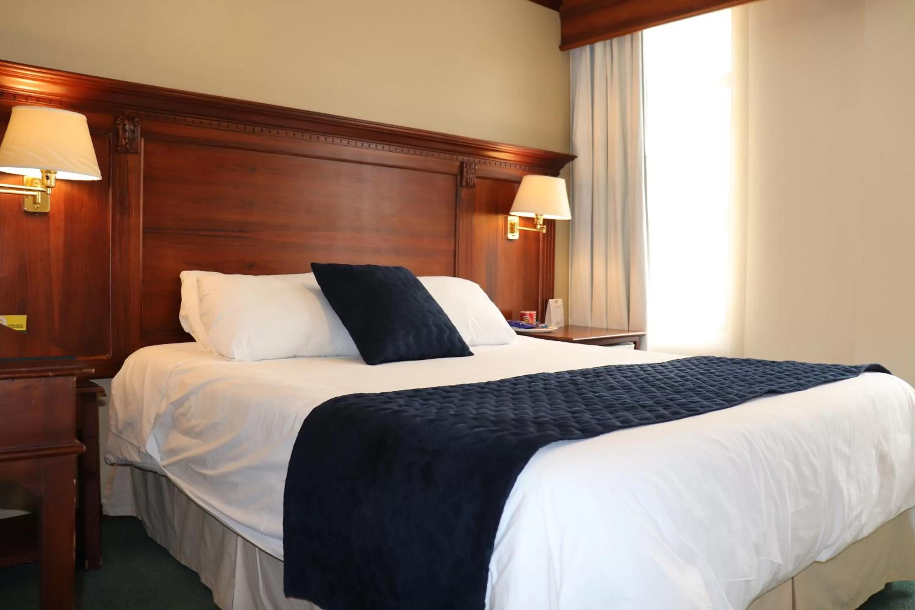 Bed in Hotel Florida