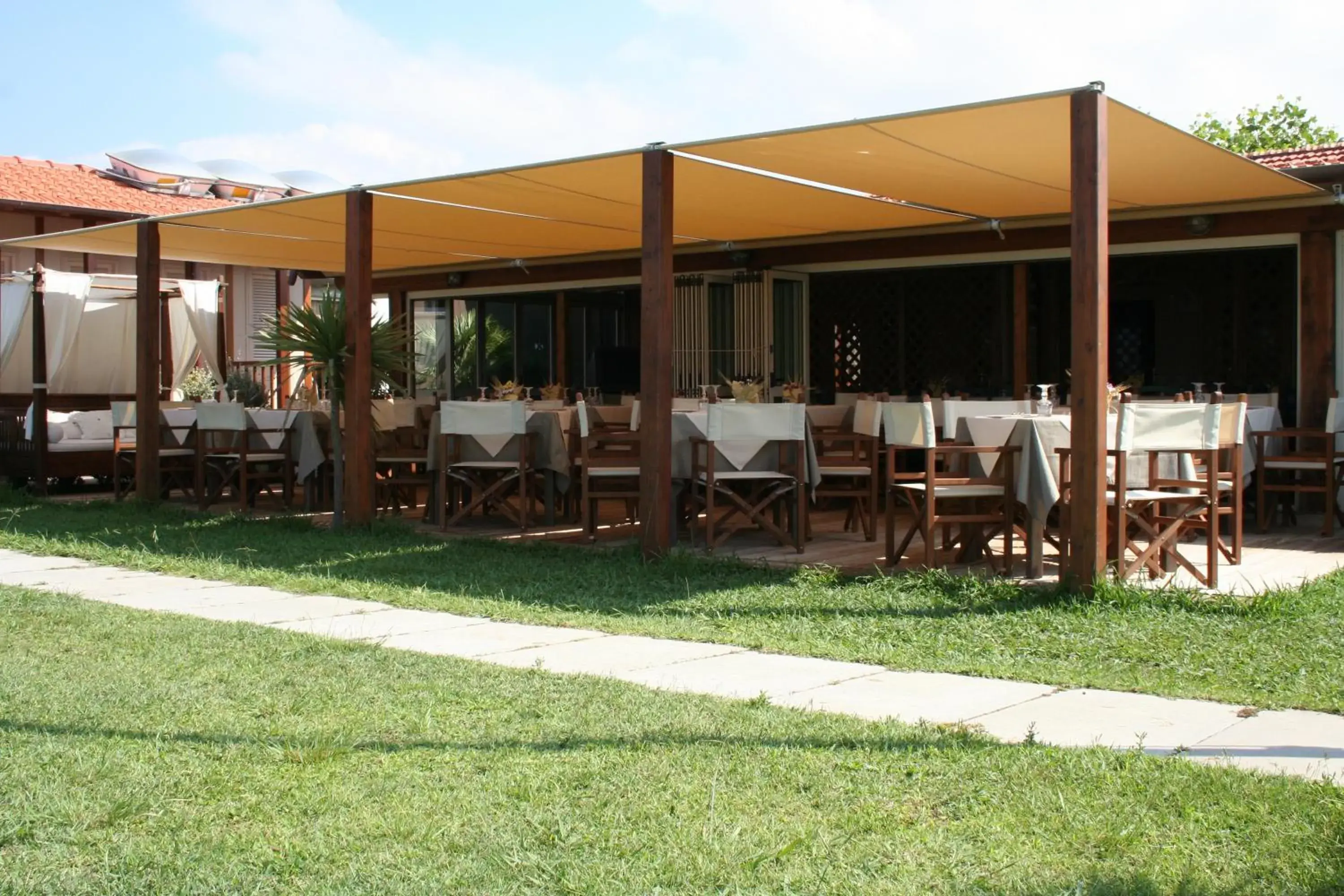 Beach, Restaurant/Places to Eat in Hotel La Pigna