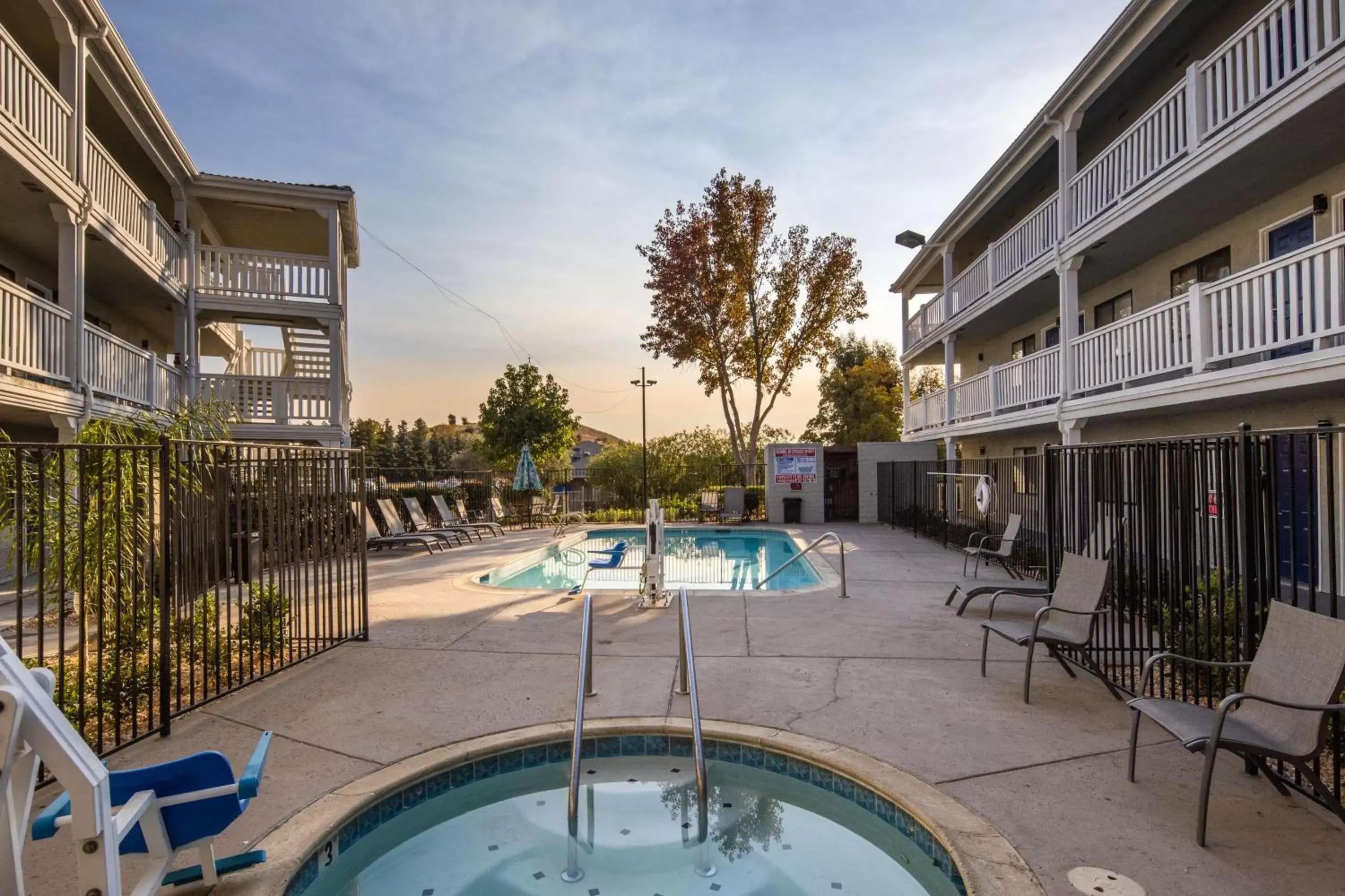 On site, Swimming Pool in SureStay Hotel by Best Western Fairfield Napa Valley