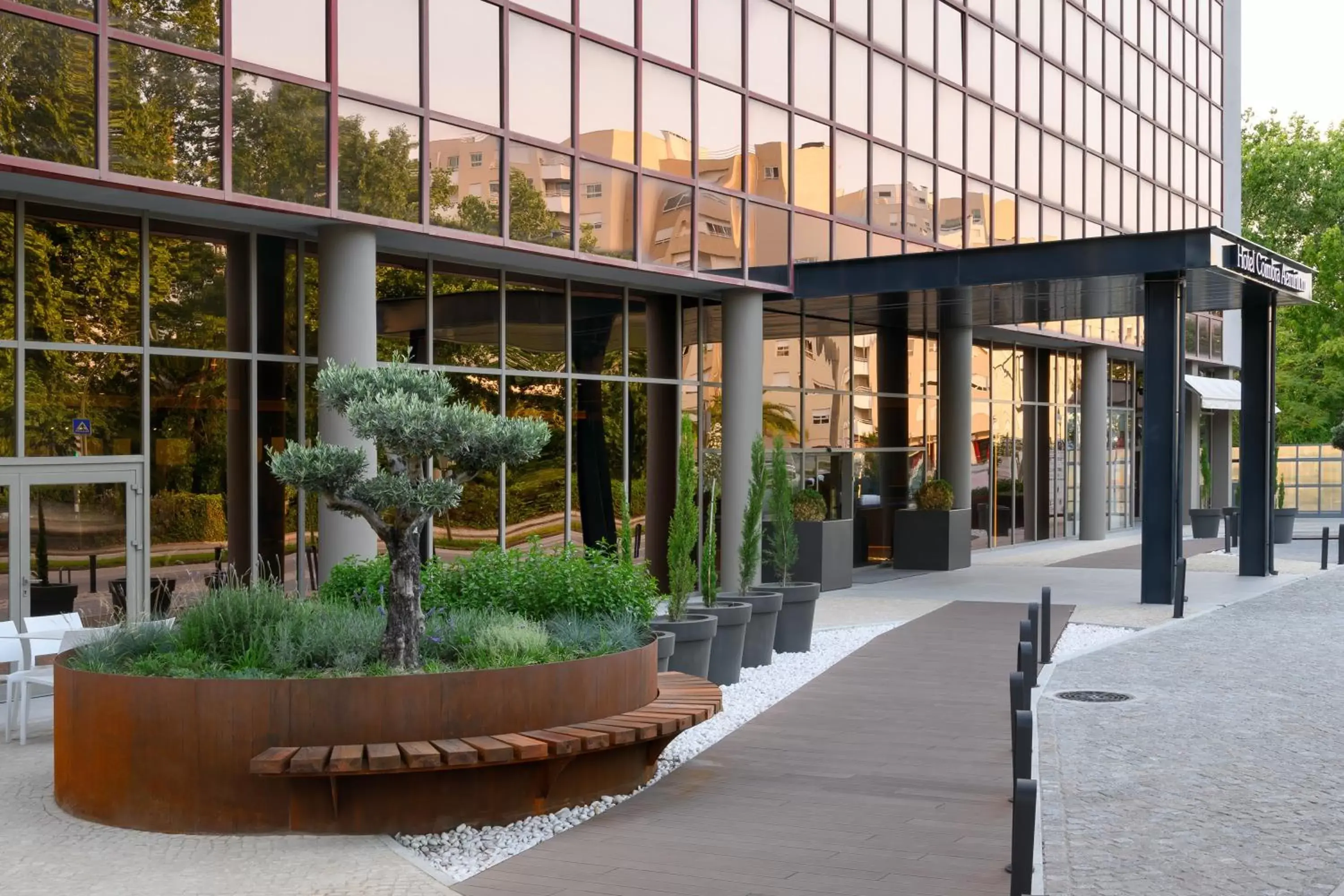 Property building in Hotel Coimbra Aeminium, Affiliated by Meliá