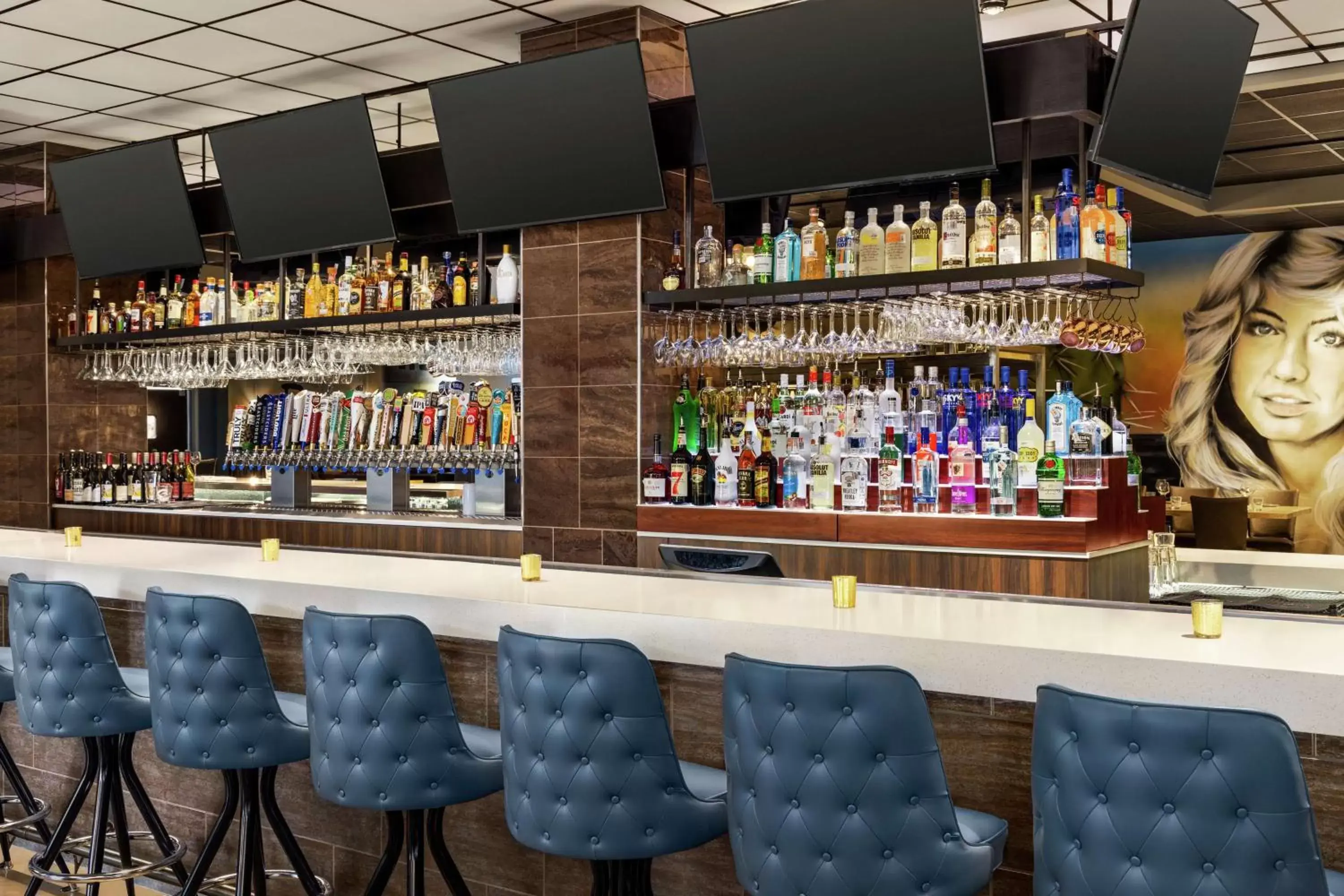 Lounge or bar, Lounge/Bar in Embassy Suites by Hilton Round Rock