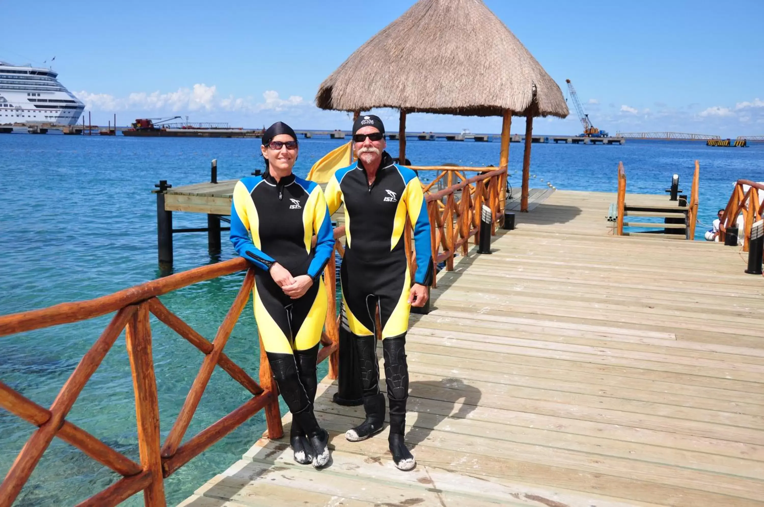 Diving in El Cid La Ceiba Beach