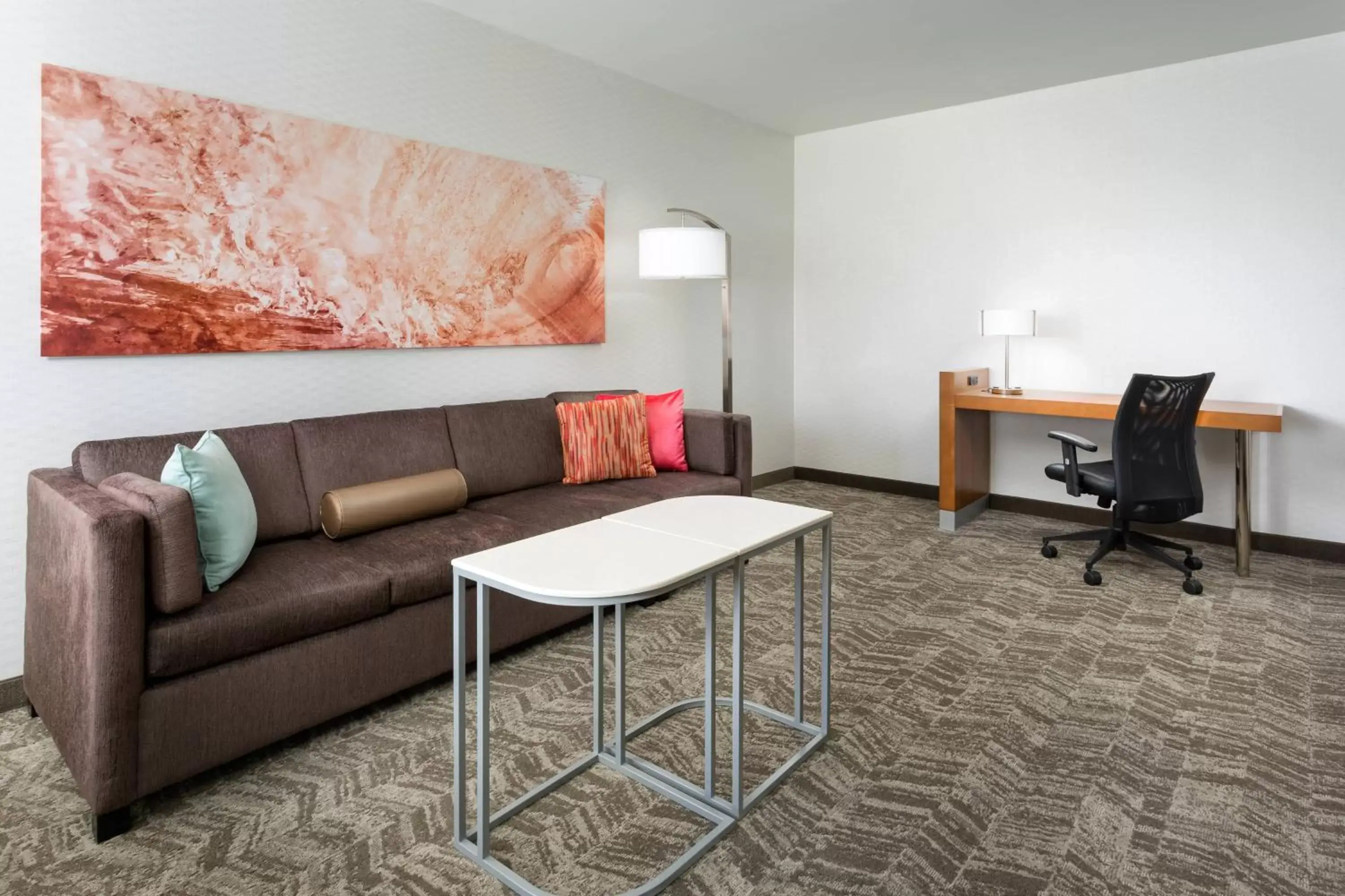 Living room, Seating Area in SpringHill Suites by Marriott San Diego Mission Valley