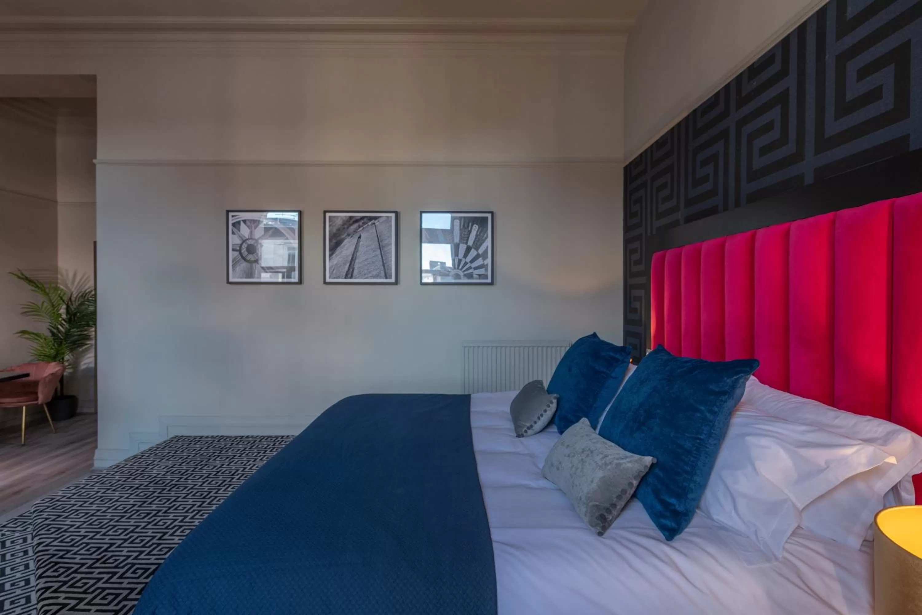 Bed in 62 Castle Street Hotel