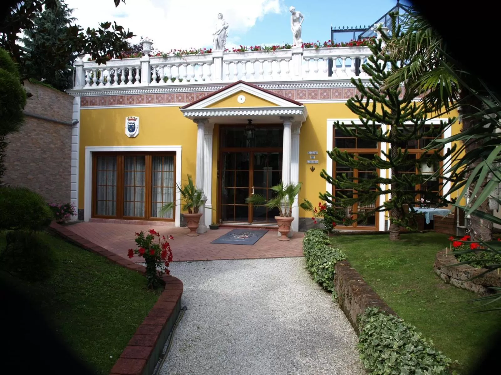 Villa-Angelina