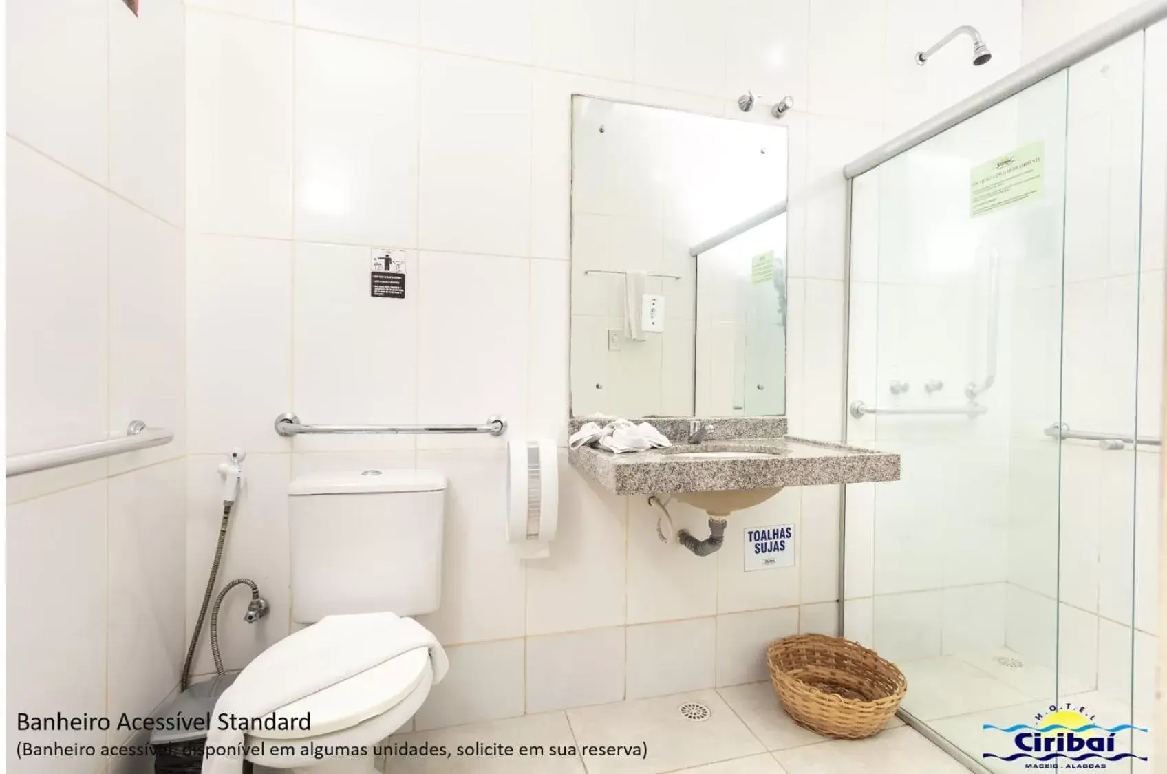 Bathroom in Hotel Ciribaí