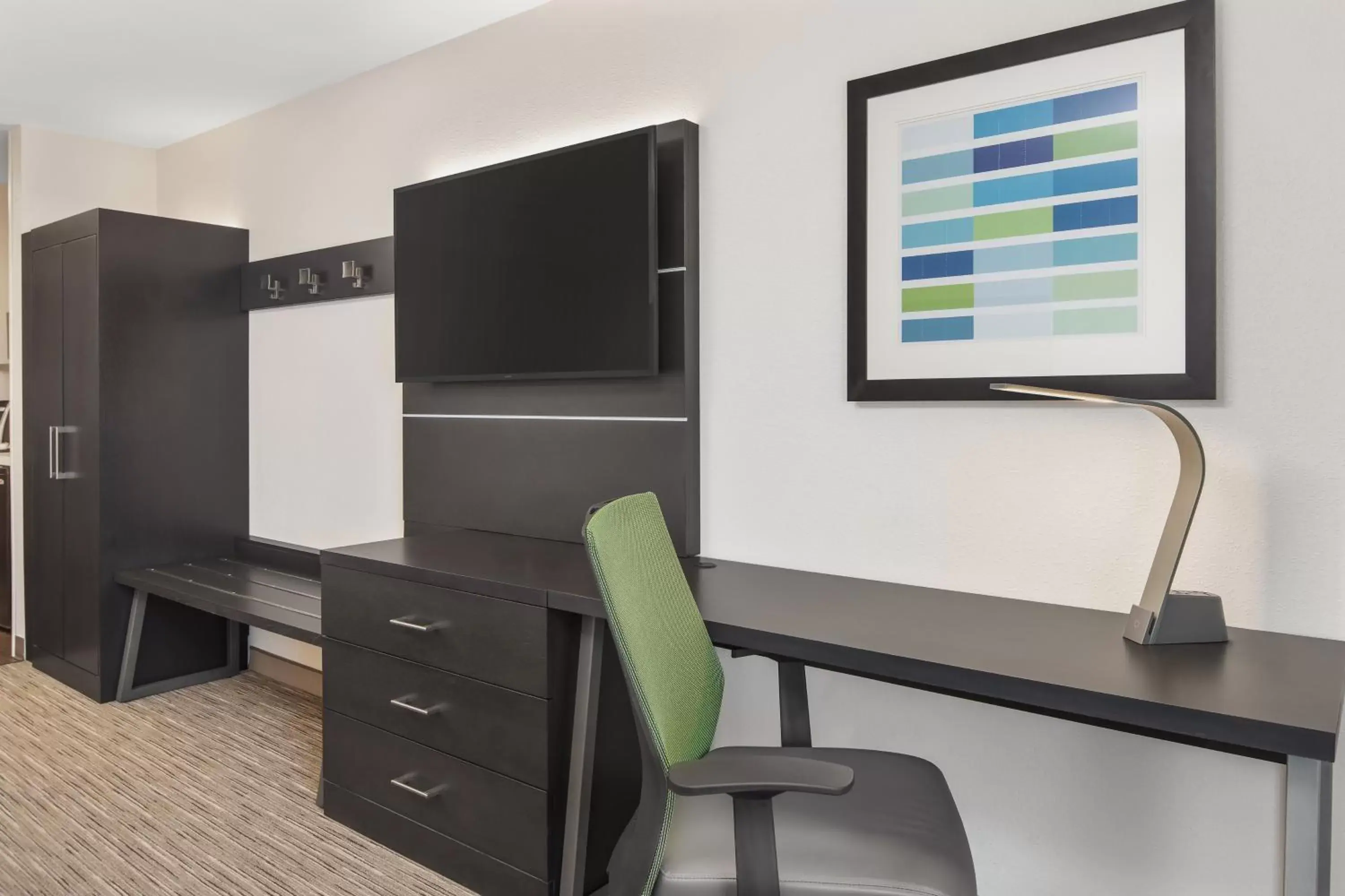 Photo of the whole room, TV/Entertainment Center in Holiday Inn Express Hotels & Suites Greenville-Spartanburg/Duncan, an IHG Hotel