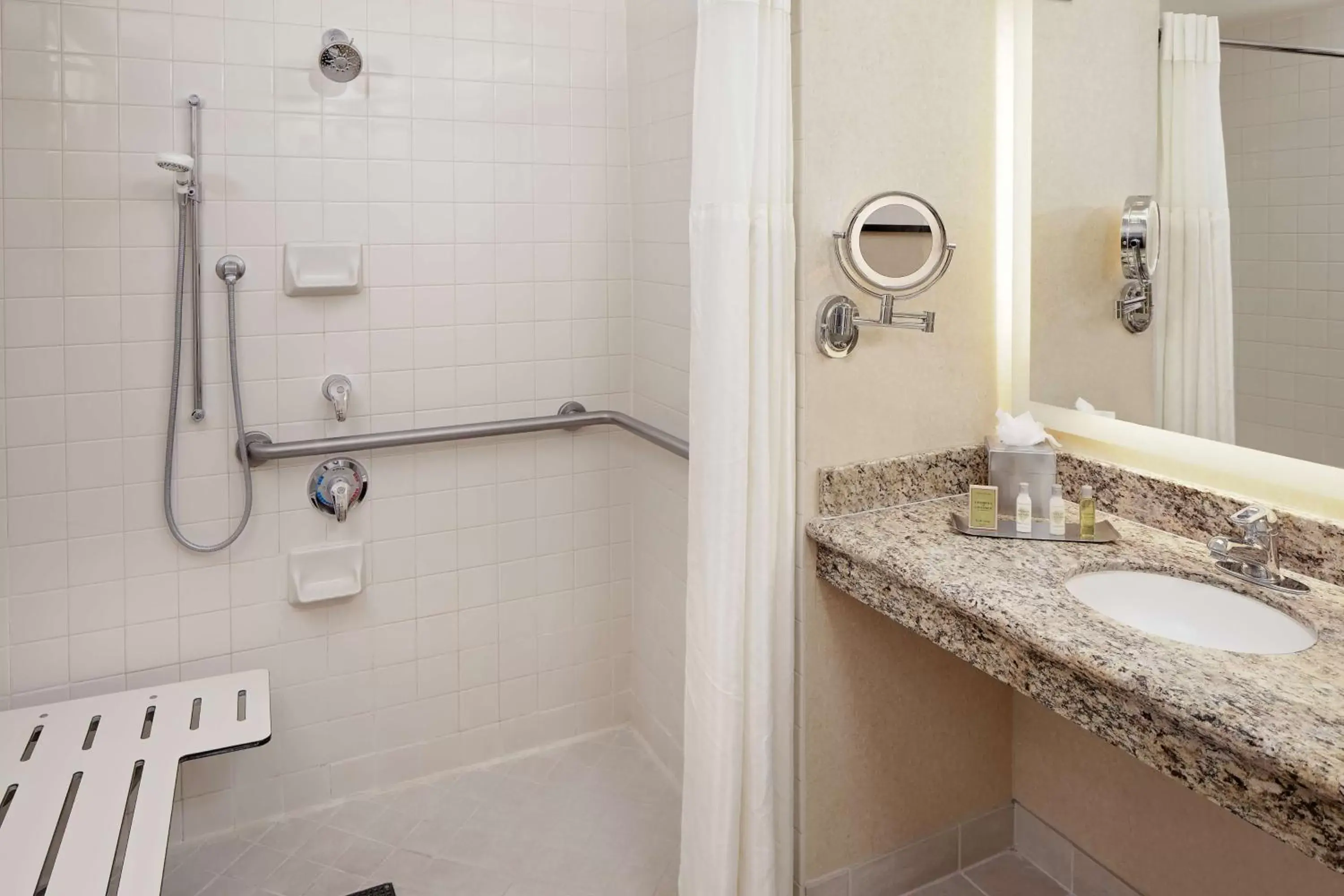 Bathroom in DoubleTree by Hilton Santa Ana - Orange County Airport