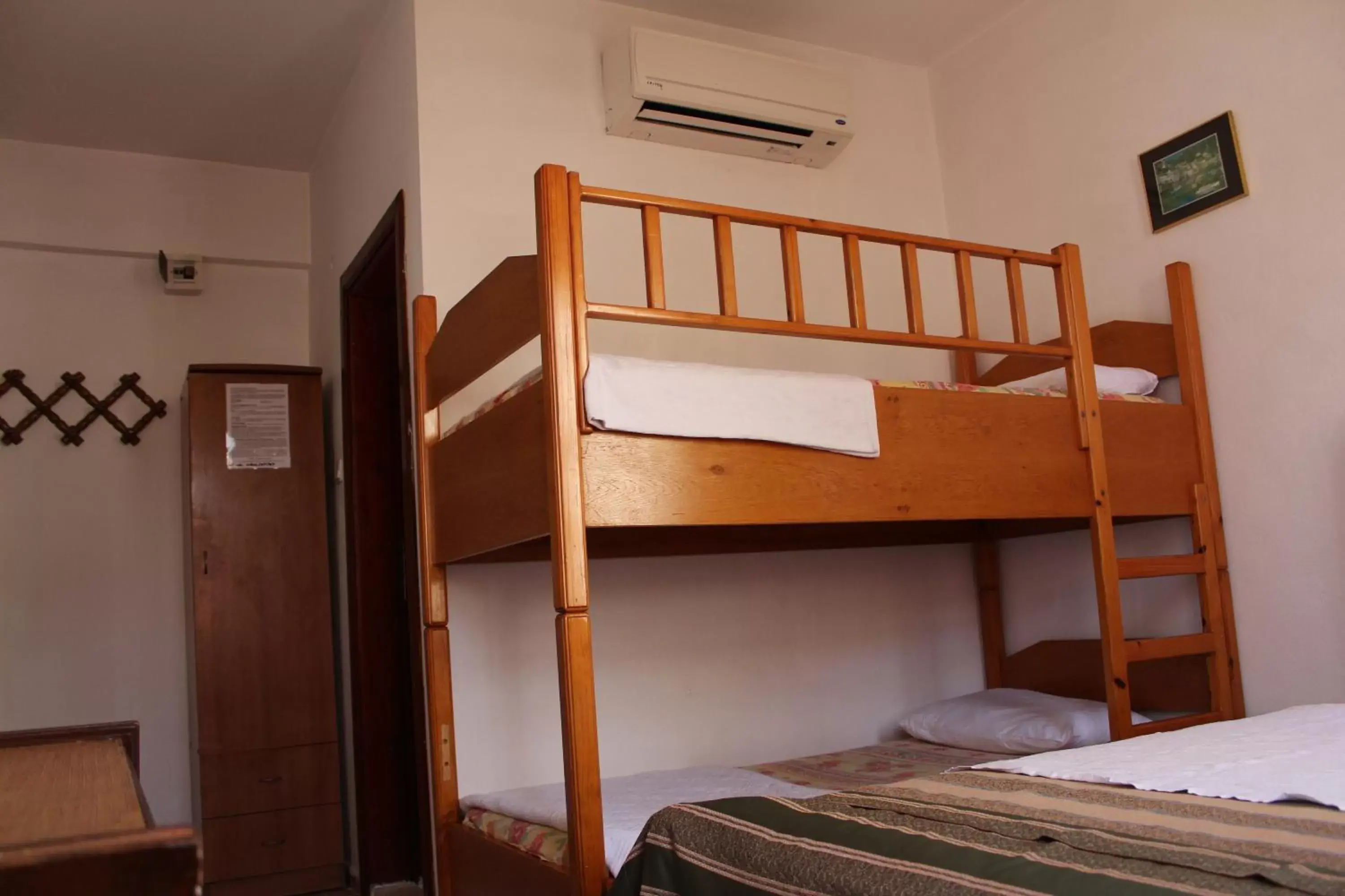 Photo of the whole room, Bunk Bed in Sabah Pension