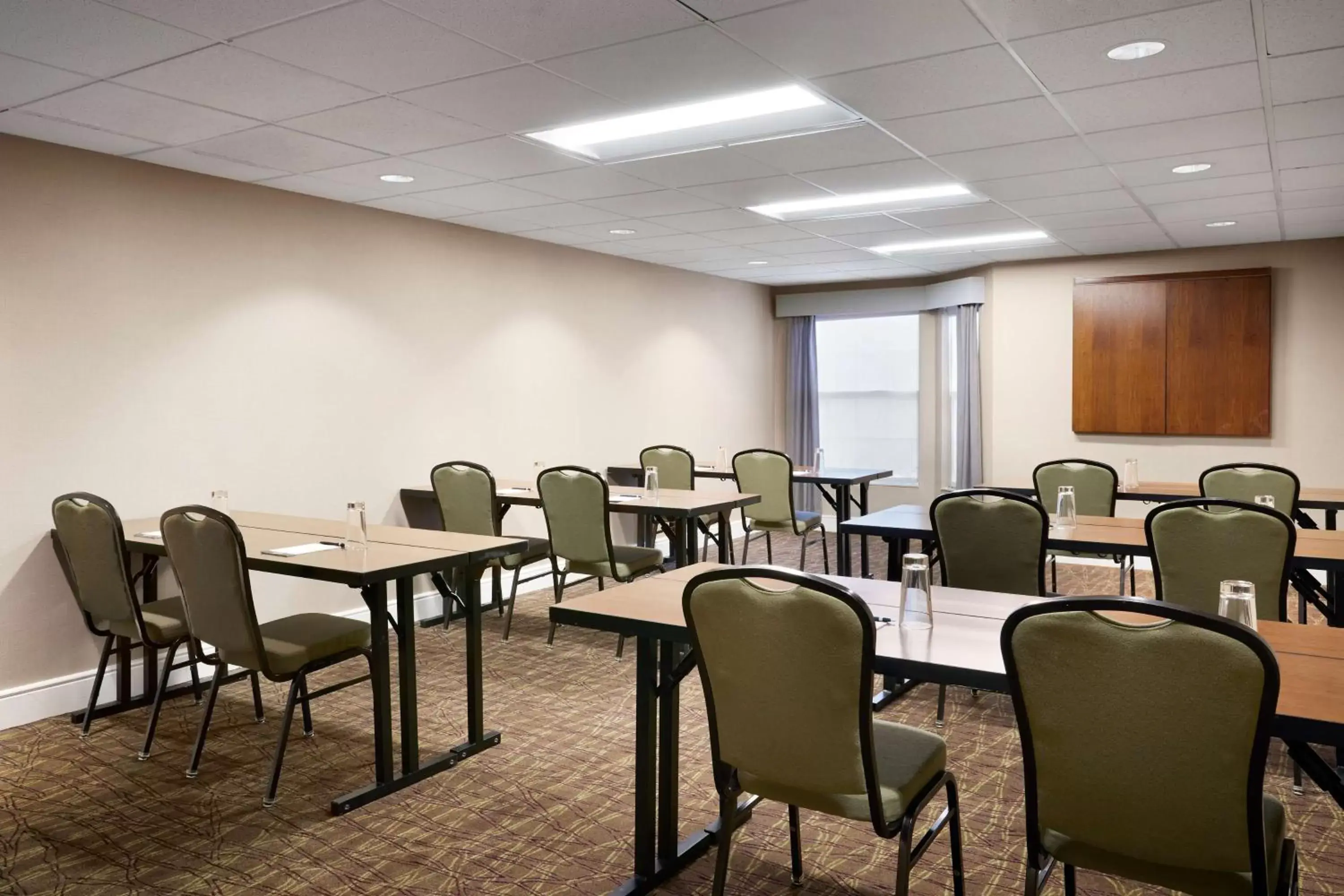 Meeting/conference room in Homewood Suites by Hilton Baltimore-Washington Intl Apt