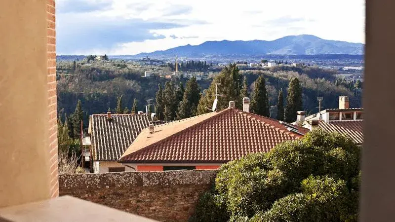 View (from property/room), Mountain View in Hotel San Miniato