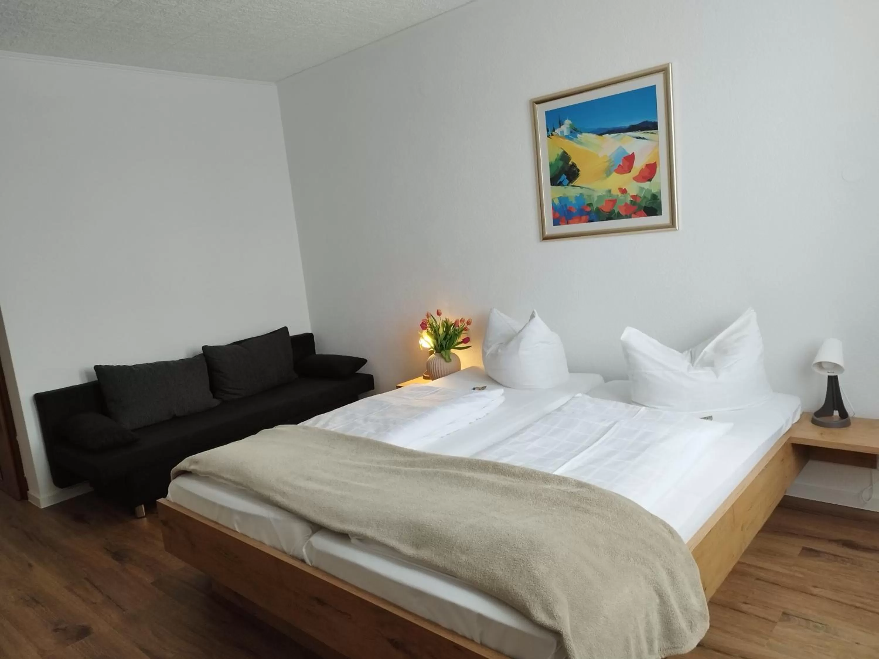 Photo of the whole room, Bed in Hotel Sonnenkeller