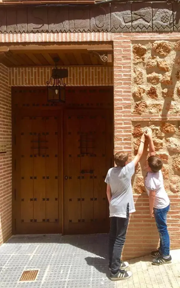 Facade/entrance in Hotel Rural Sisapo