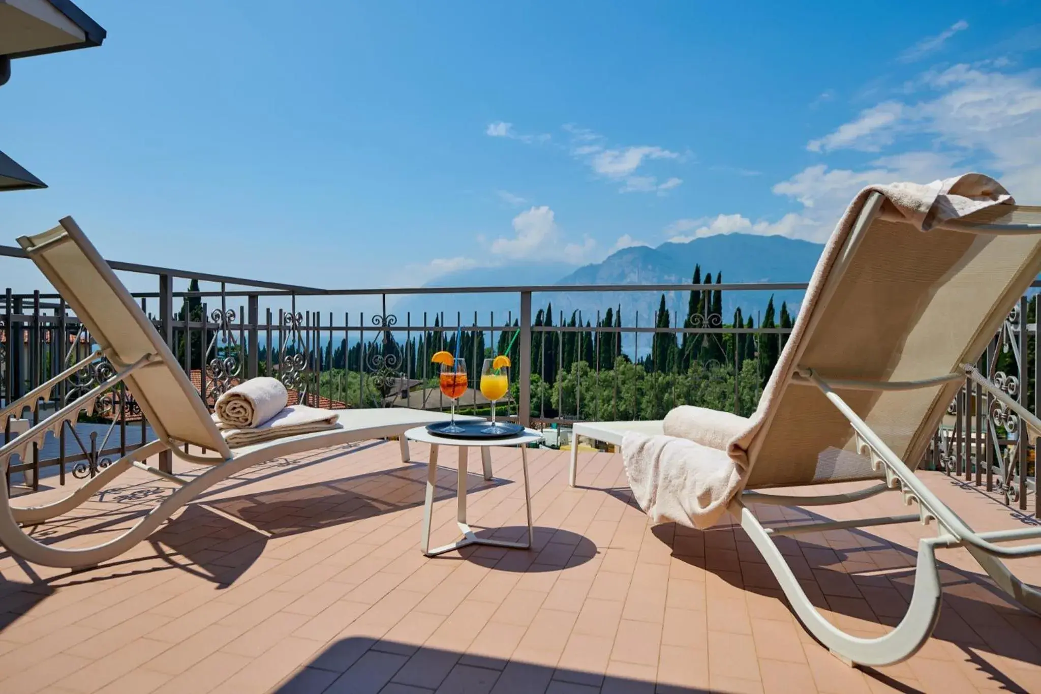 Balcony/Terrace in Hotel Benacus Malcesine